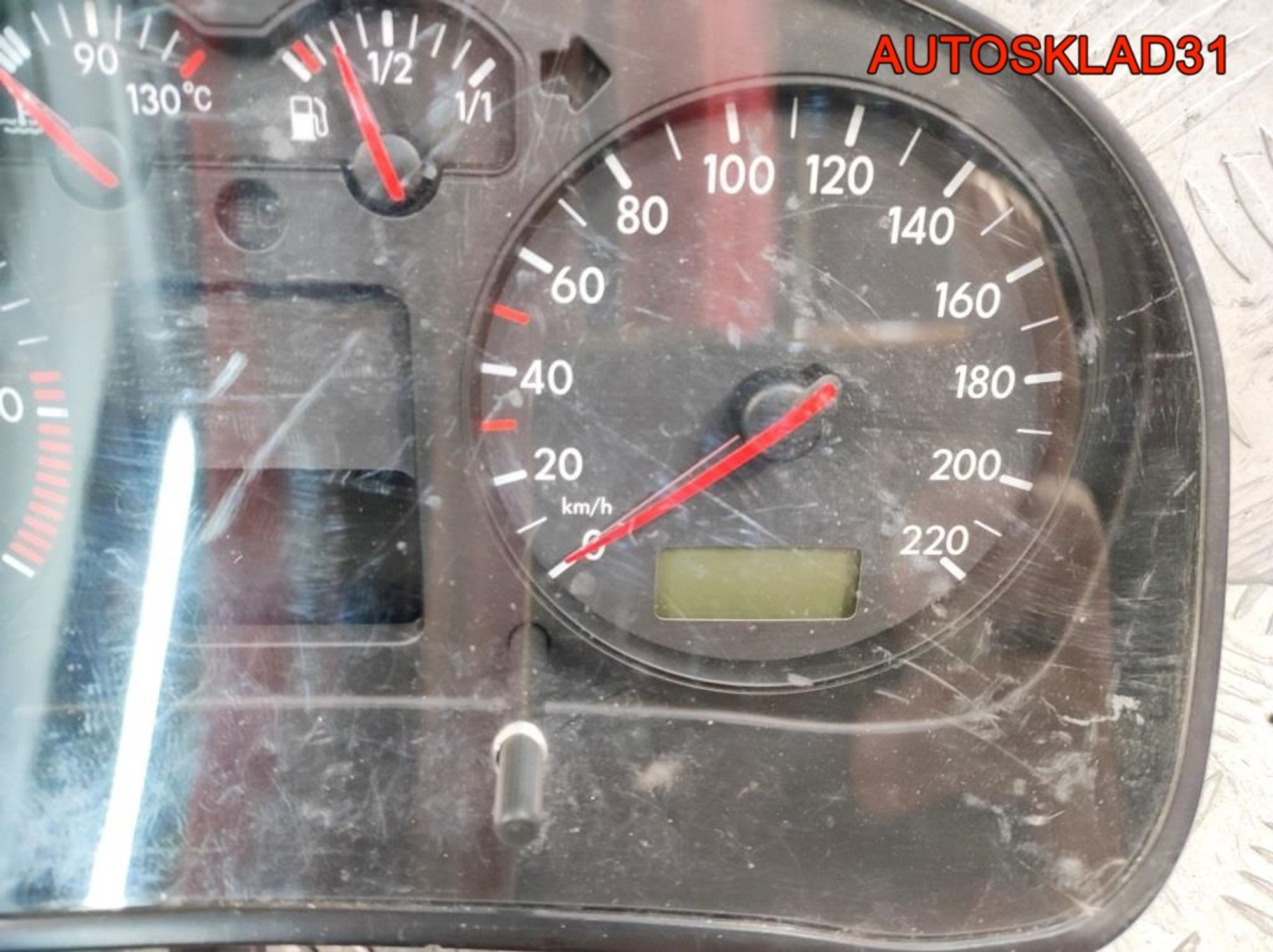 Панель приборов VW Golf 4 1J0920825 Бензин, 4500 рублей, Дубовое