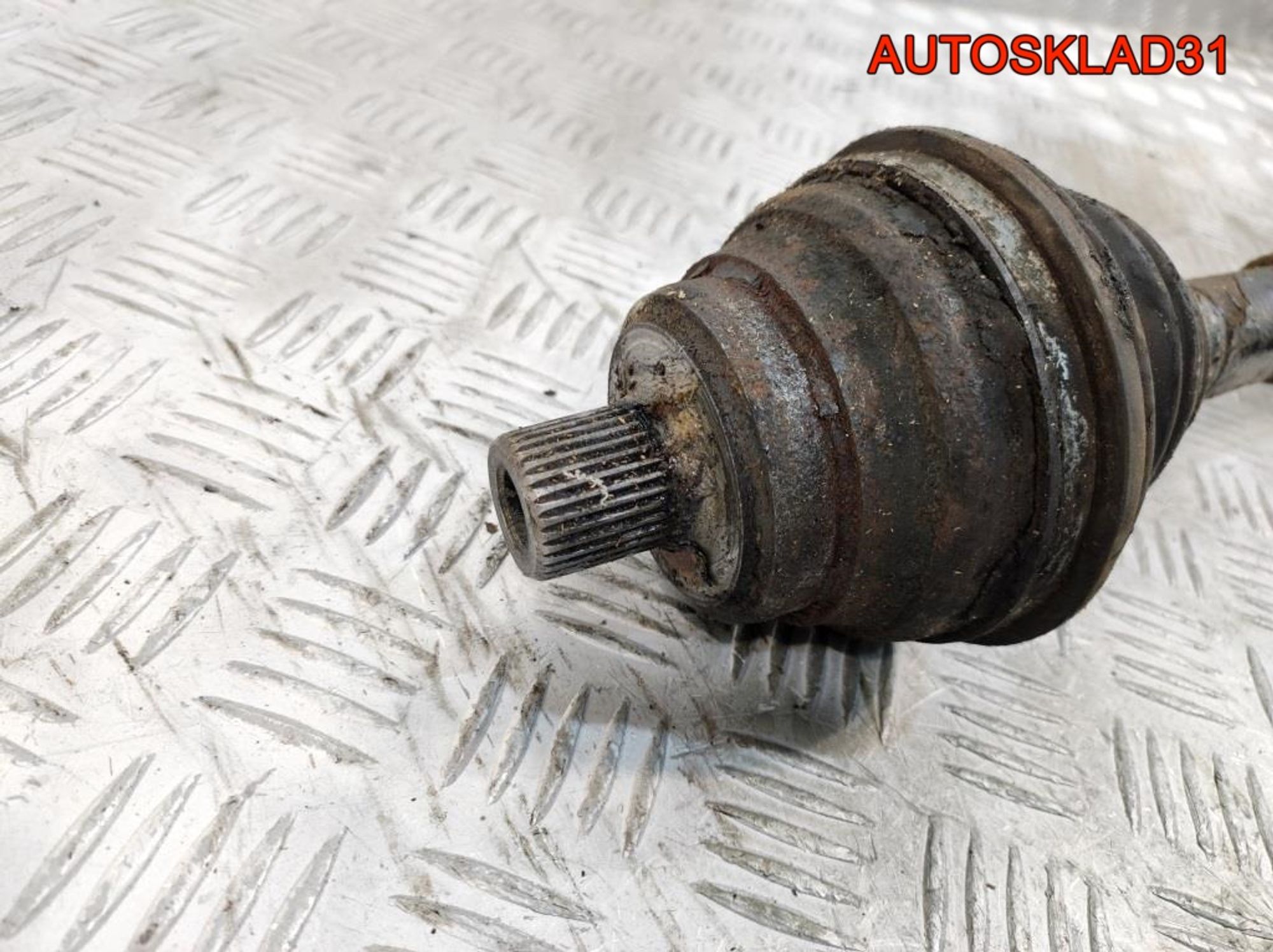 Привод передний правый Audi 80 B3 2,0 Бензин, 2300 рублей, Дубовое