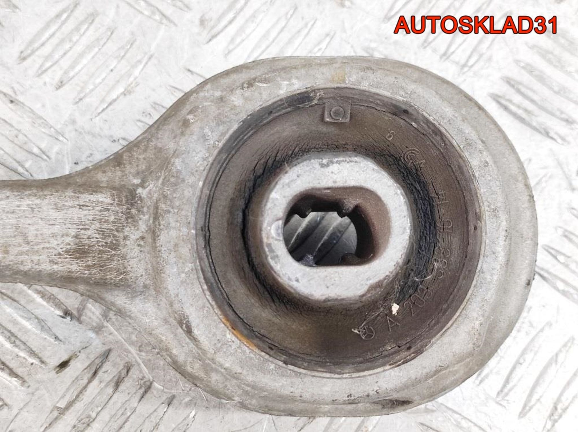 Рычаг передний верхний левый Mercedes GLK 2,2 651.912 A2043308111, 4000 рублей, Дубовое