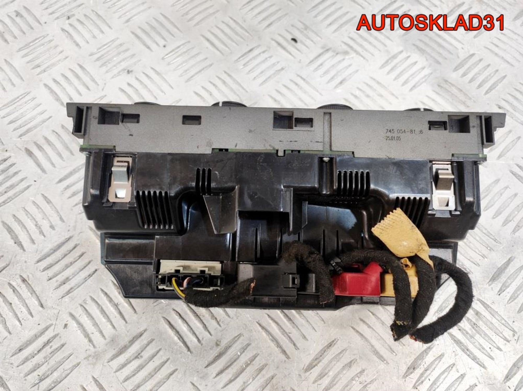 Блок управления климата Audi A6 C6 4F1820043G, 2700 рублей, Дубовое