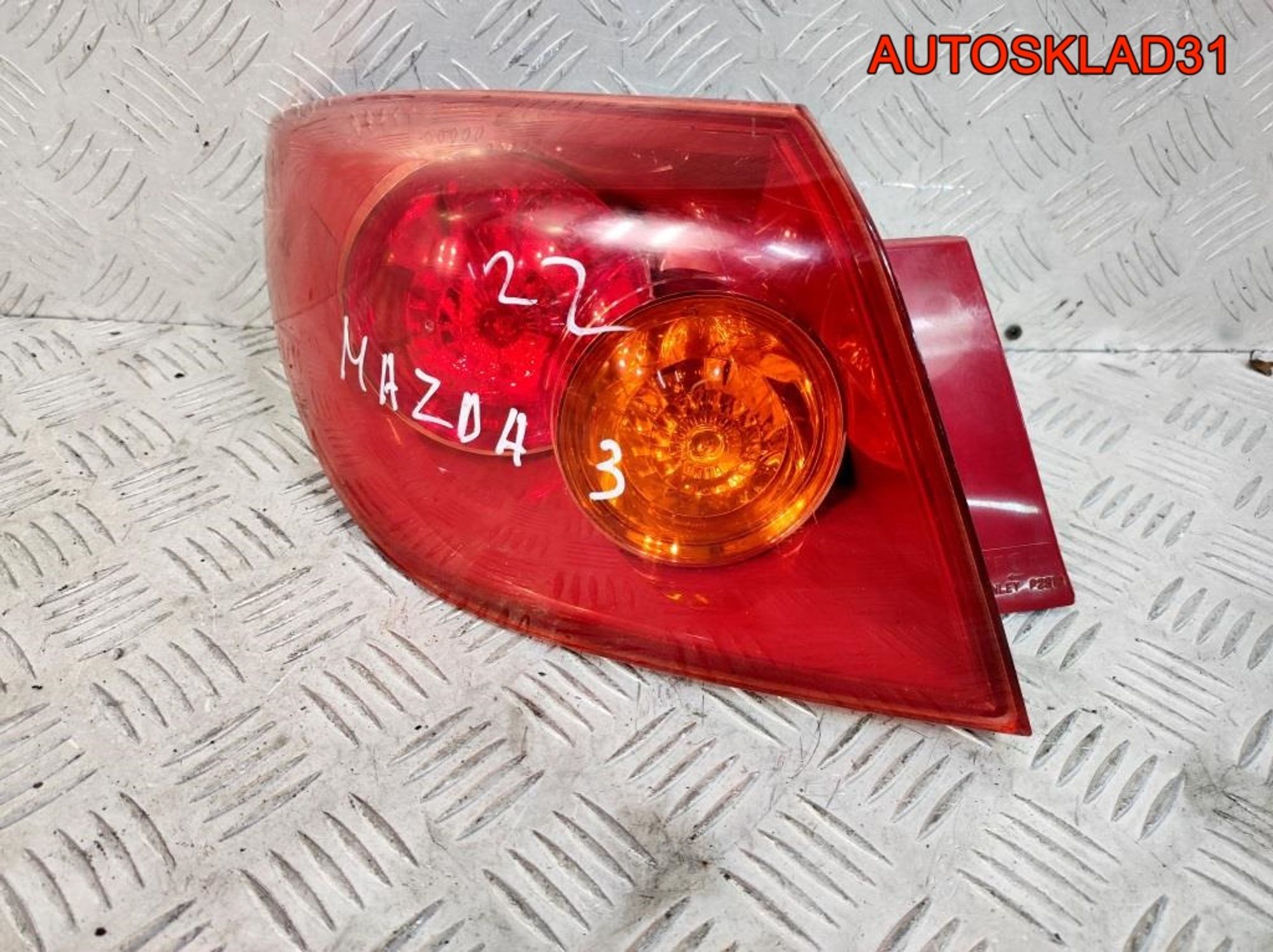 Фонарь задний левый Mazda 3 BK BP4K51160E Хетчбэк, 2500 рублей, Дубовое