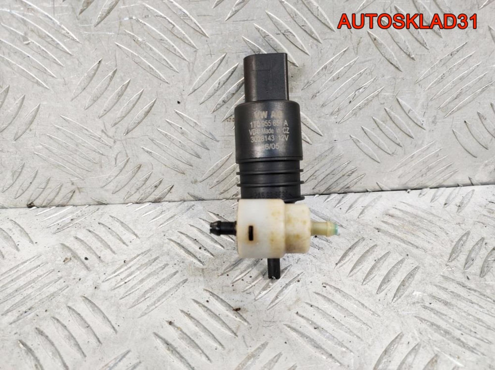 Насос омывателя Volkswagen Passat B6 1T0955651A, 900 рублей, Дубовое