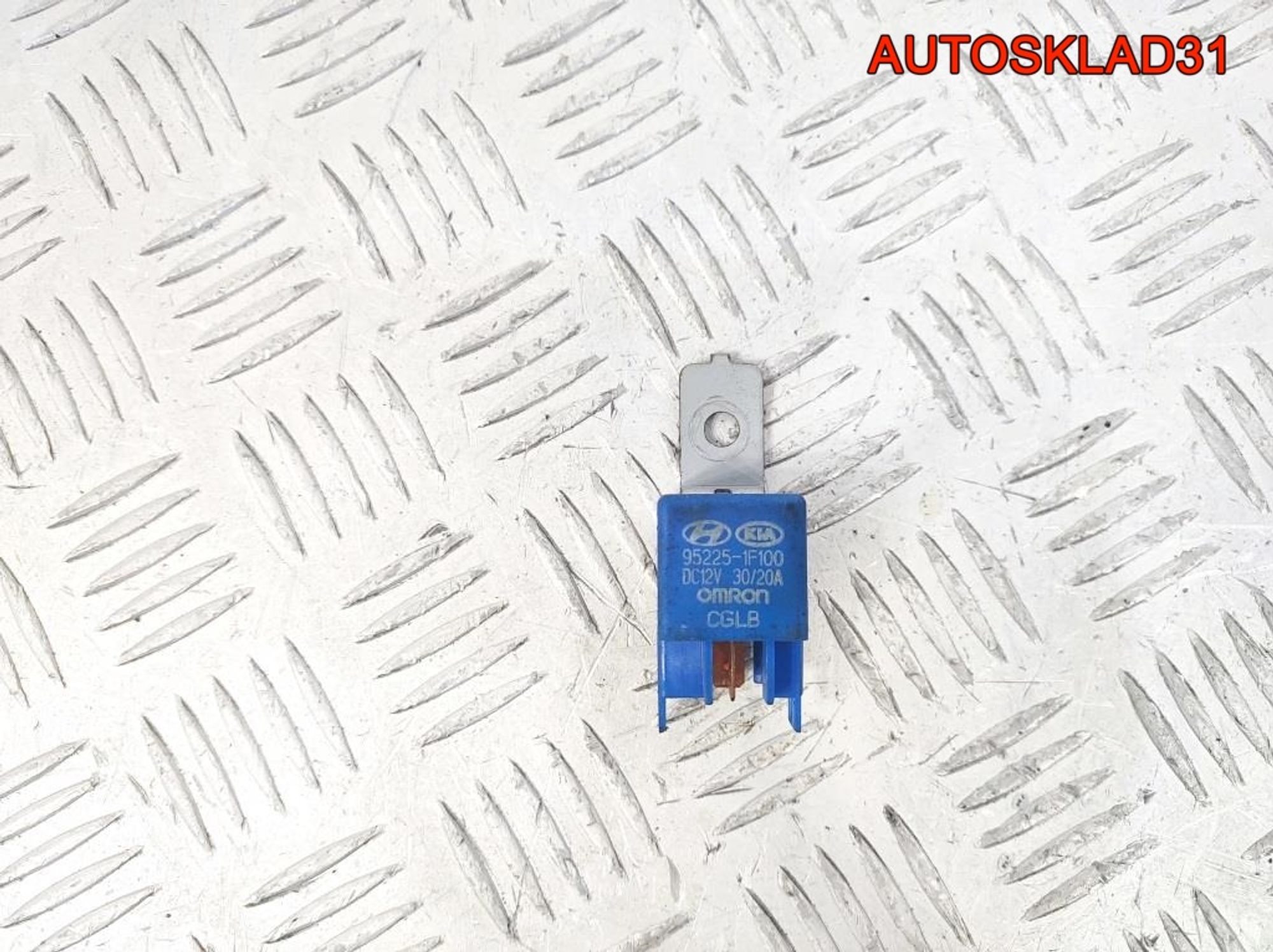 Реле стеклоочистителей Kia Ceed 952251F100, 500 рублей, Дубовое