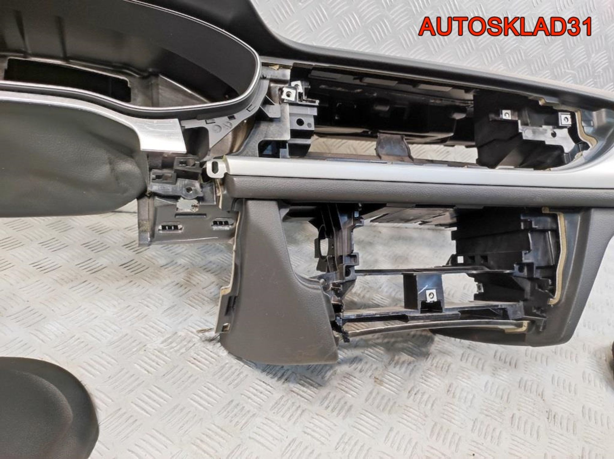 Торпедо Голое Audi A6 C7 4G 4G185700124A, 35000 рублей, Дубовое