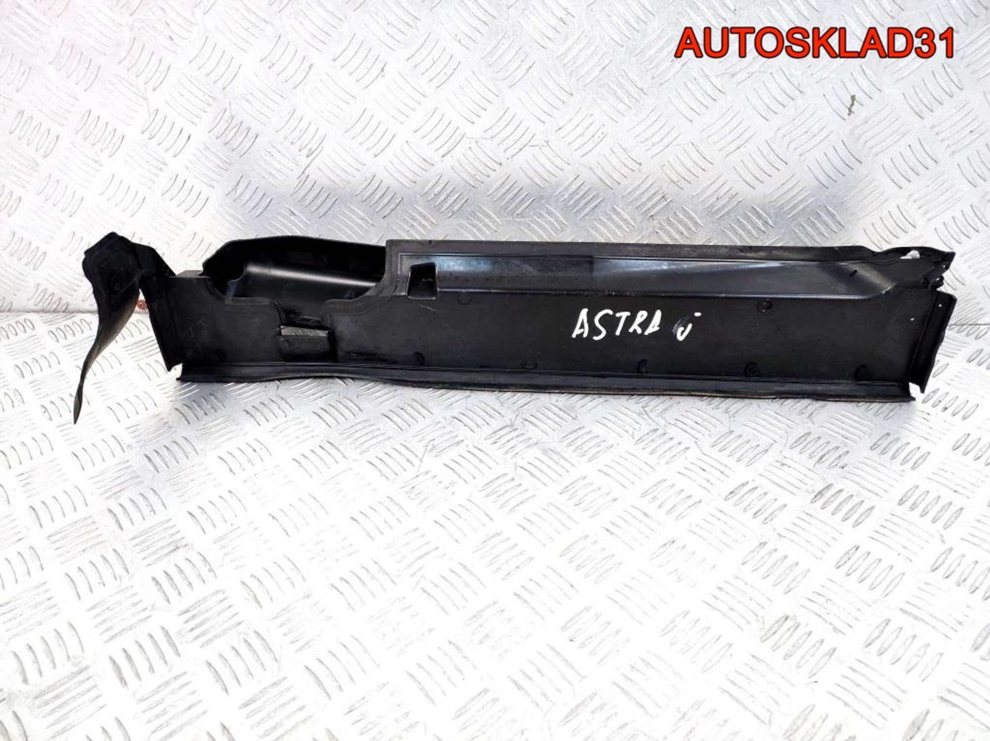 Панель передняя центральная Opel Astra J 13264477, 3300 рублей, Дубовое