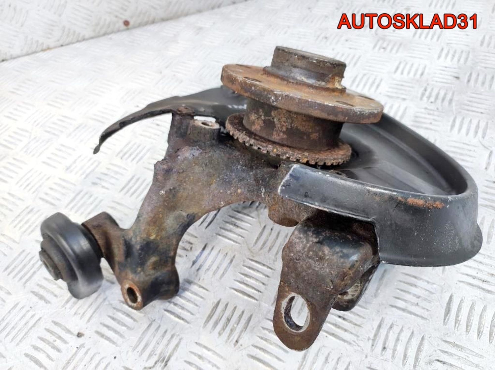 Кулак поворотный задний левый Audi A4 B6 2 WD, 1200 рублей, Дубовое