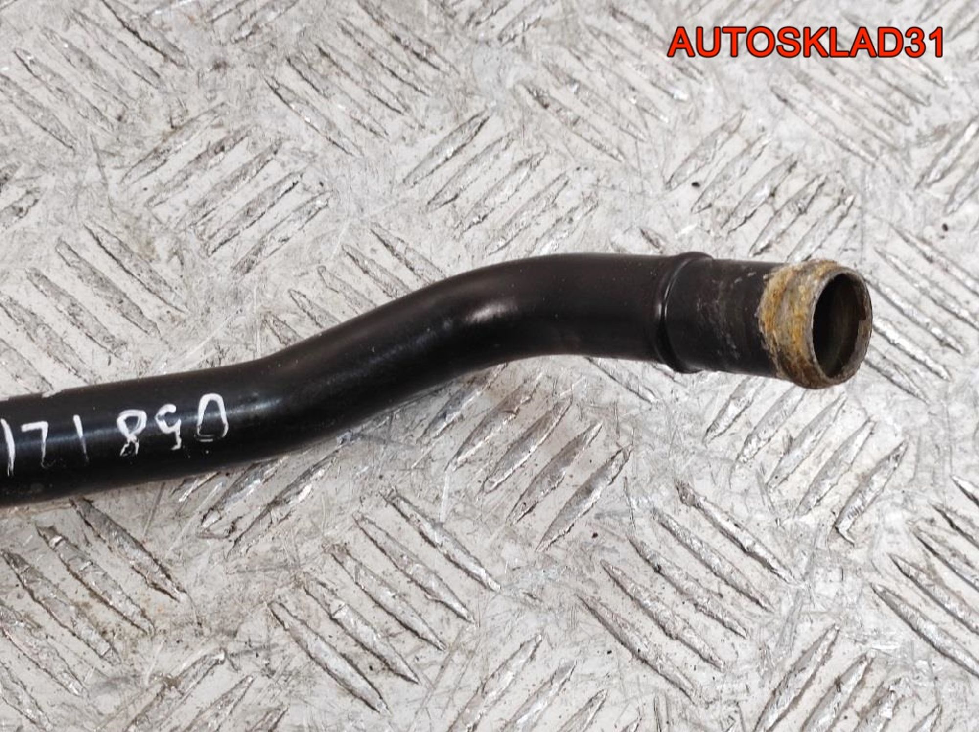 Трубка охлаждающей жидкости VW Passat B5 1,8 AEB 058121065A, 800 рублей, Дубовое