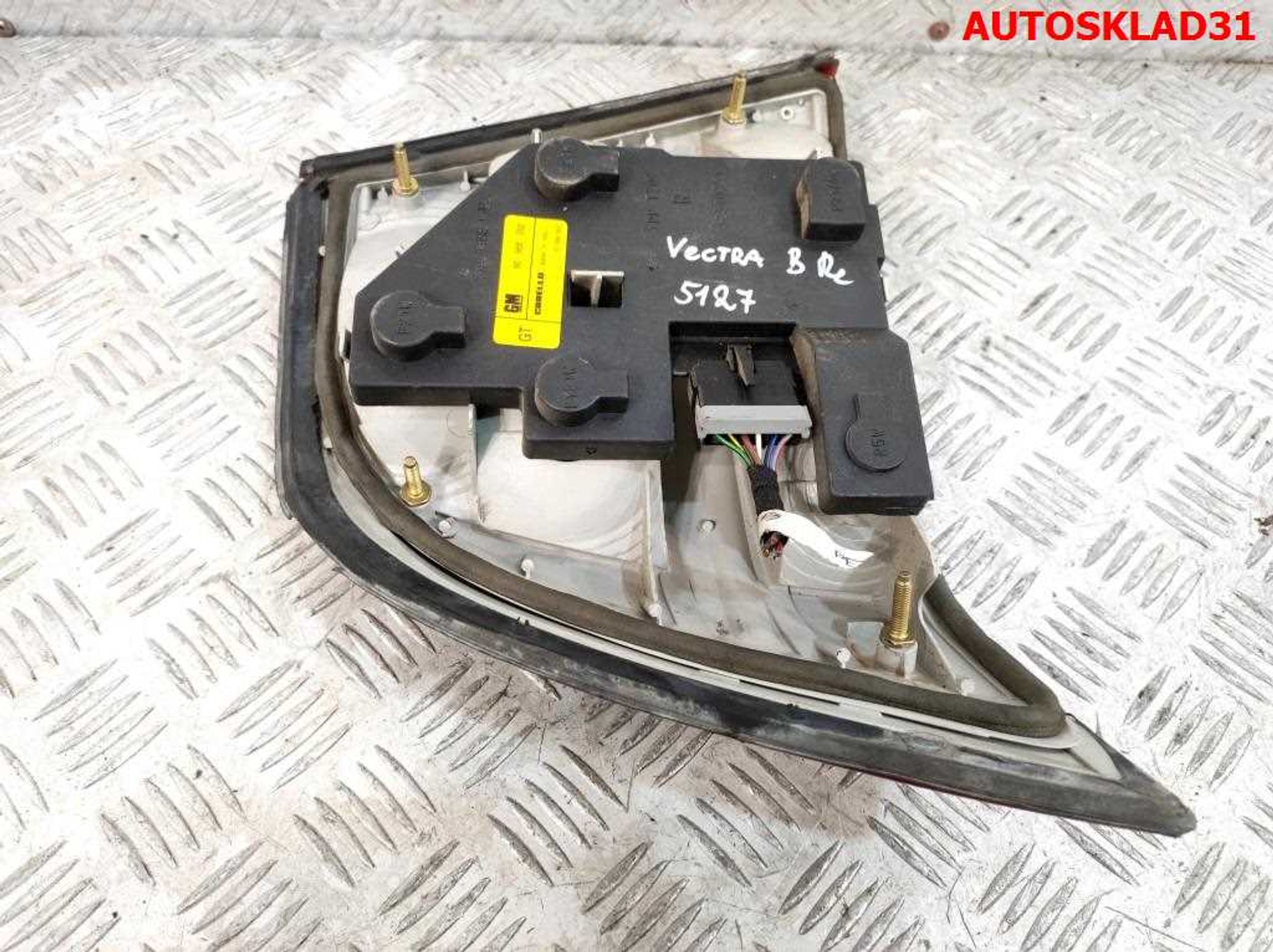 Фонарь задний правый Opel Vectra B Седан 37360748 Дорест, 1500 рублей, Дубовое