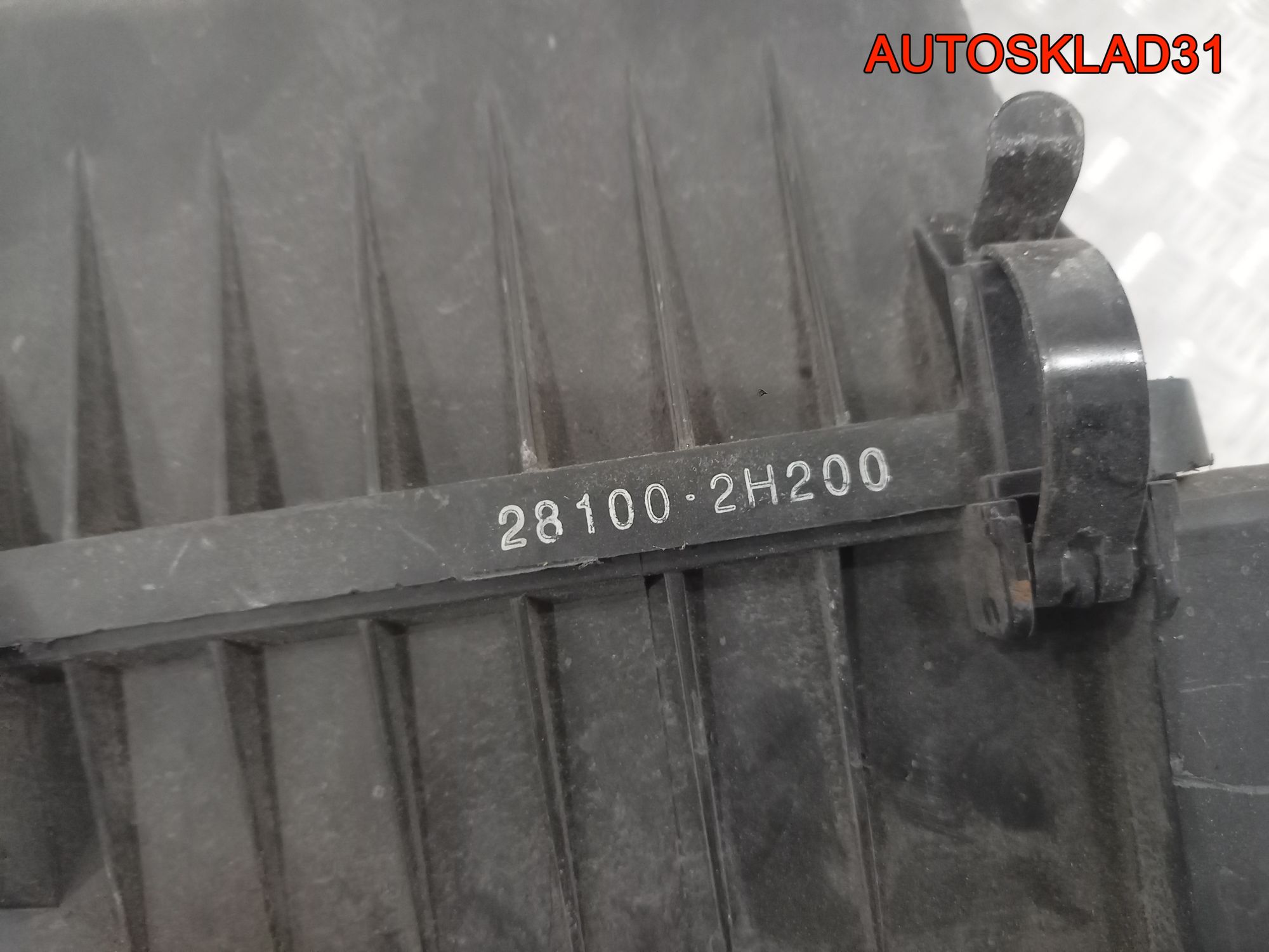 Корпус воздушного фильтра Kia Ceed D4FB 281002H200, 1800 рублей, Дубовое