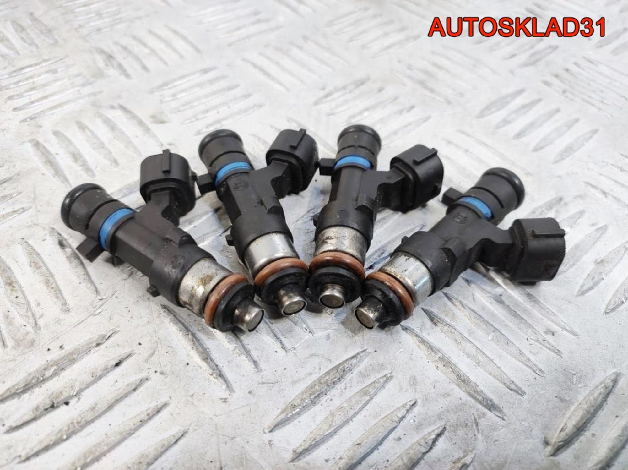 Форсунка топливная VW Golf 5 1,6 BSE 06A906031CE, 1300 рублей, Дубовое