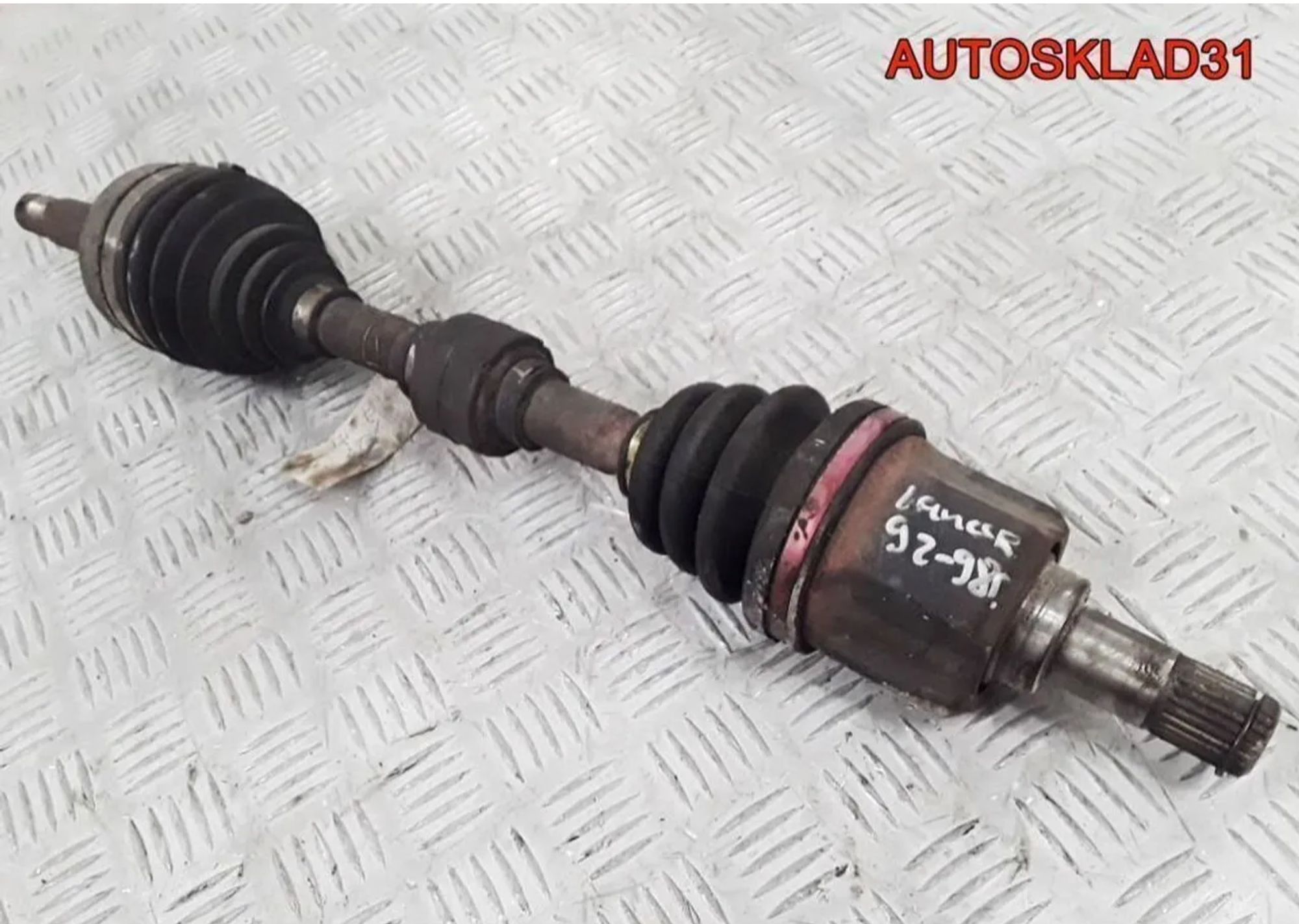 Привод передний левый Mitsubishi Lancer CB МКПП, 1800 рублей, Дубовое