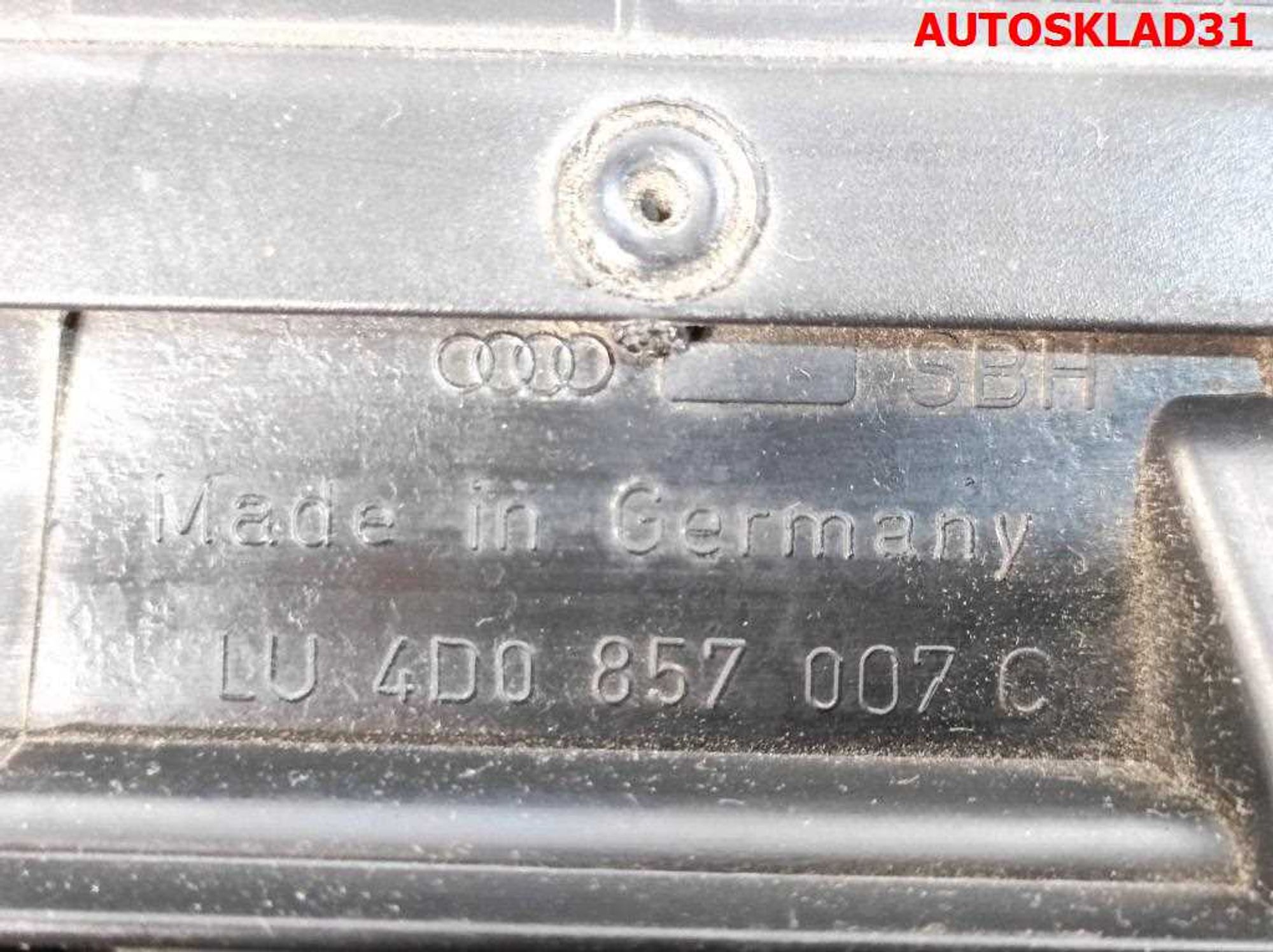 Рамка магнитолы Audi A8 D2 4D0857007C, 2000 рублей, Дубовое
