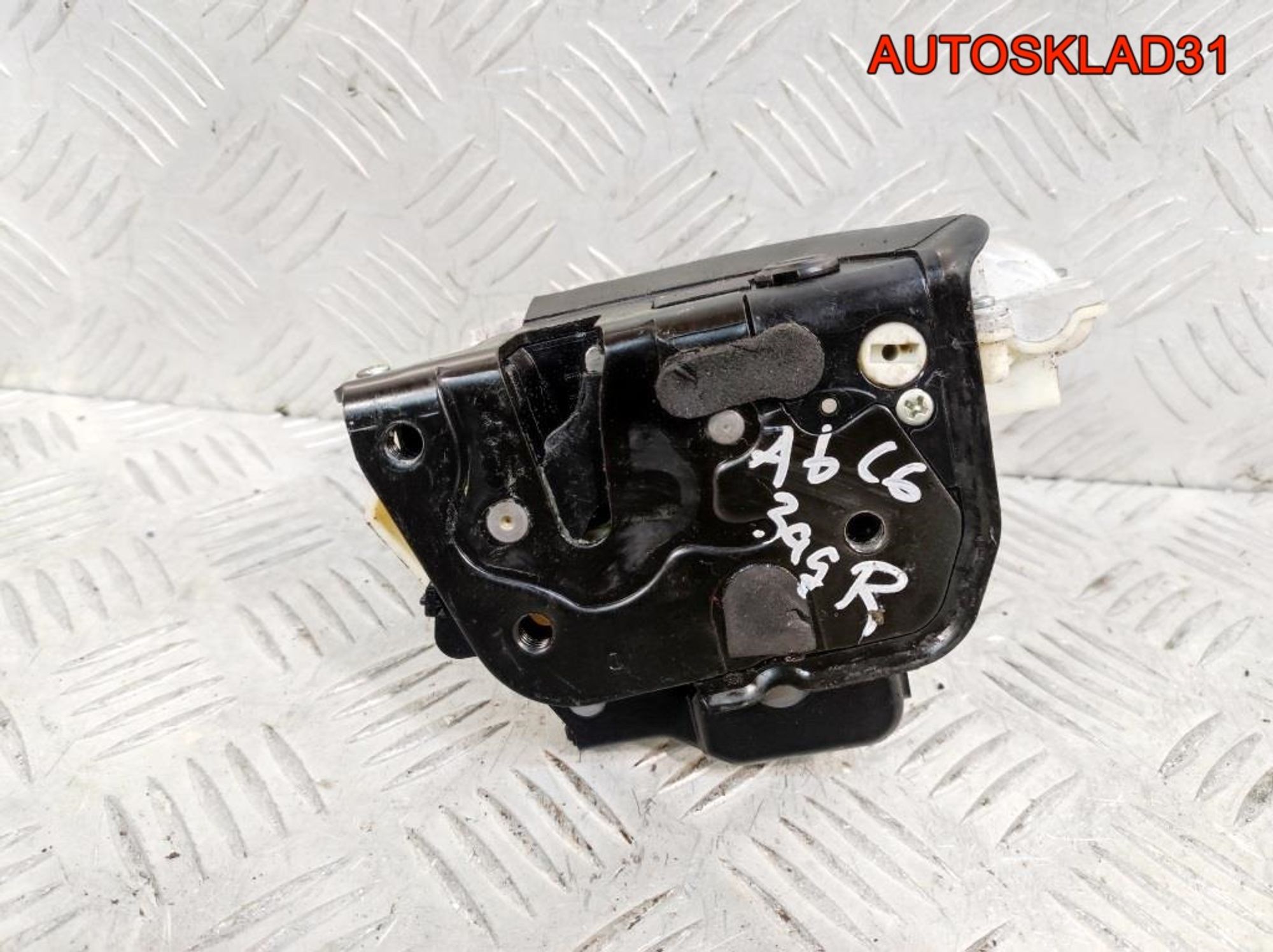 Замок двери задней правой Audi A6 C6 4F0839016, 3200 рублей, Дубовое