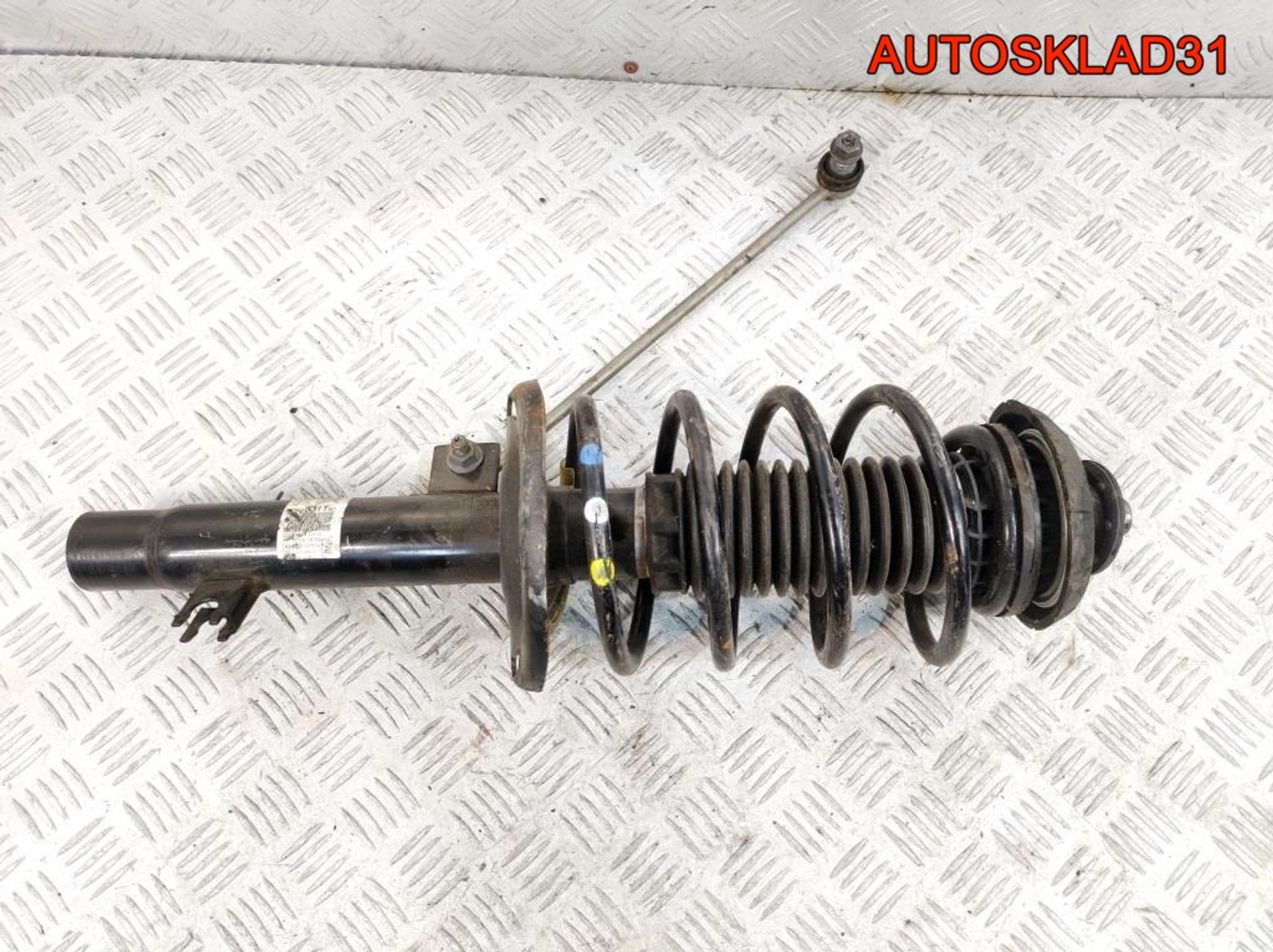 Амортизаторы передние Комплект Peugeot 208 9804831280, 8000 рублей, Дубовое