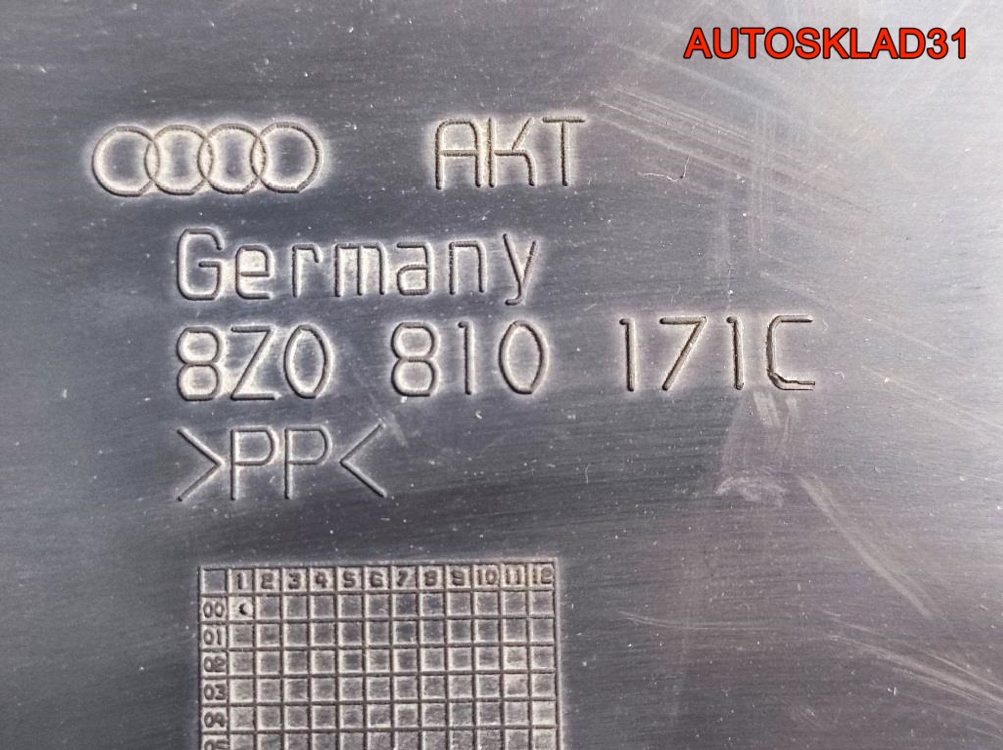 Локер задний правый Audi A2 8Z0810171C, 2900 рублей, Дубовое