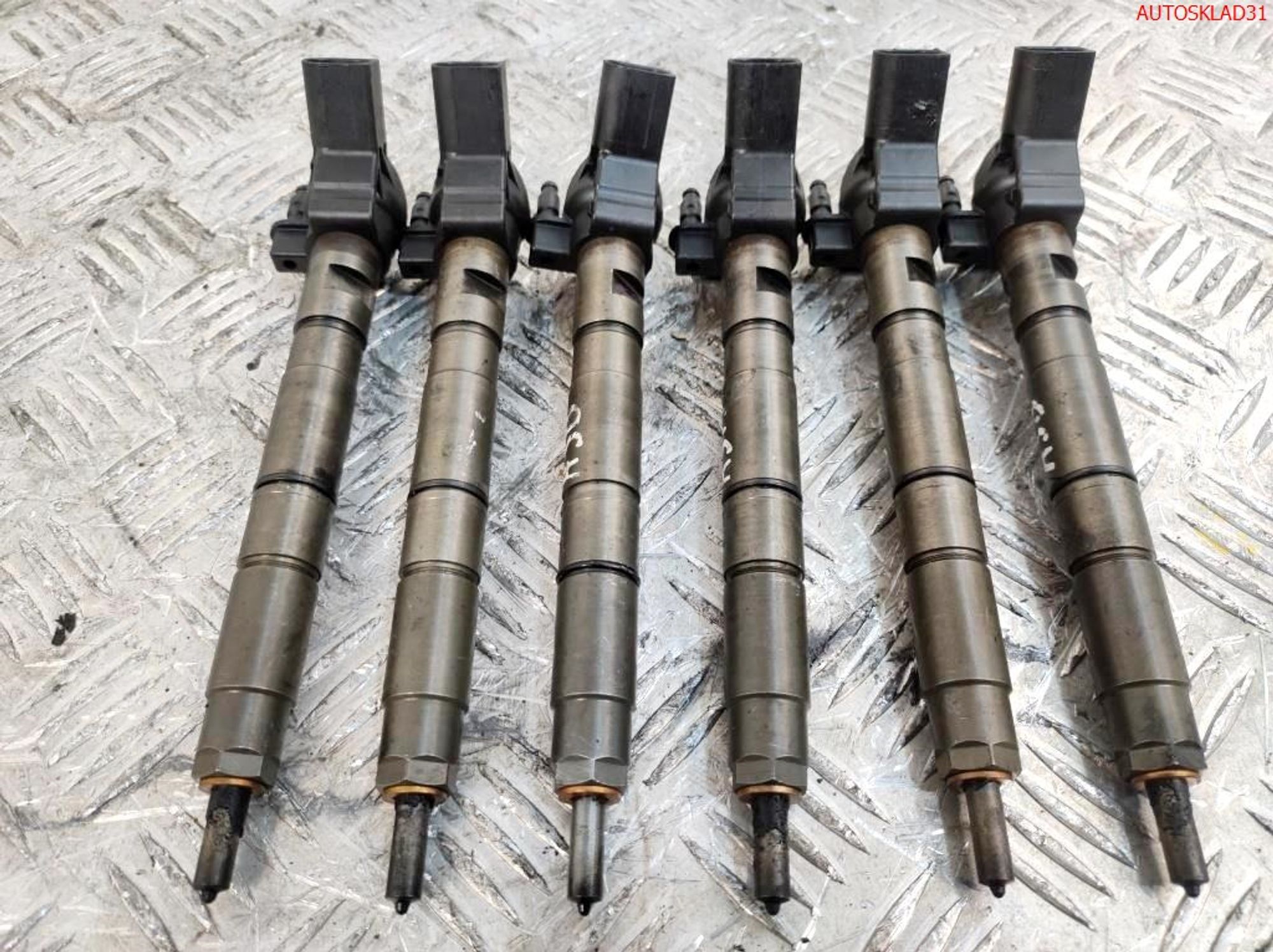 Форсунка топливная Audi A4 B7 3.0 ASB 059130277AH, 10000 рублей, Дубовое