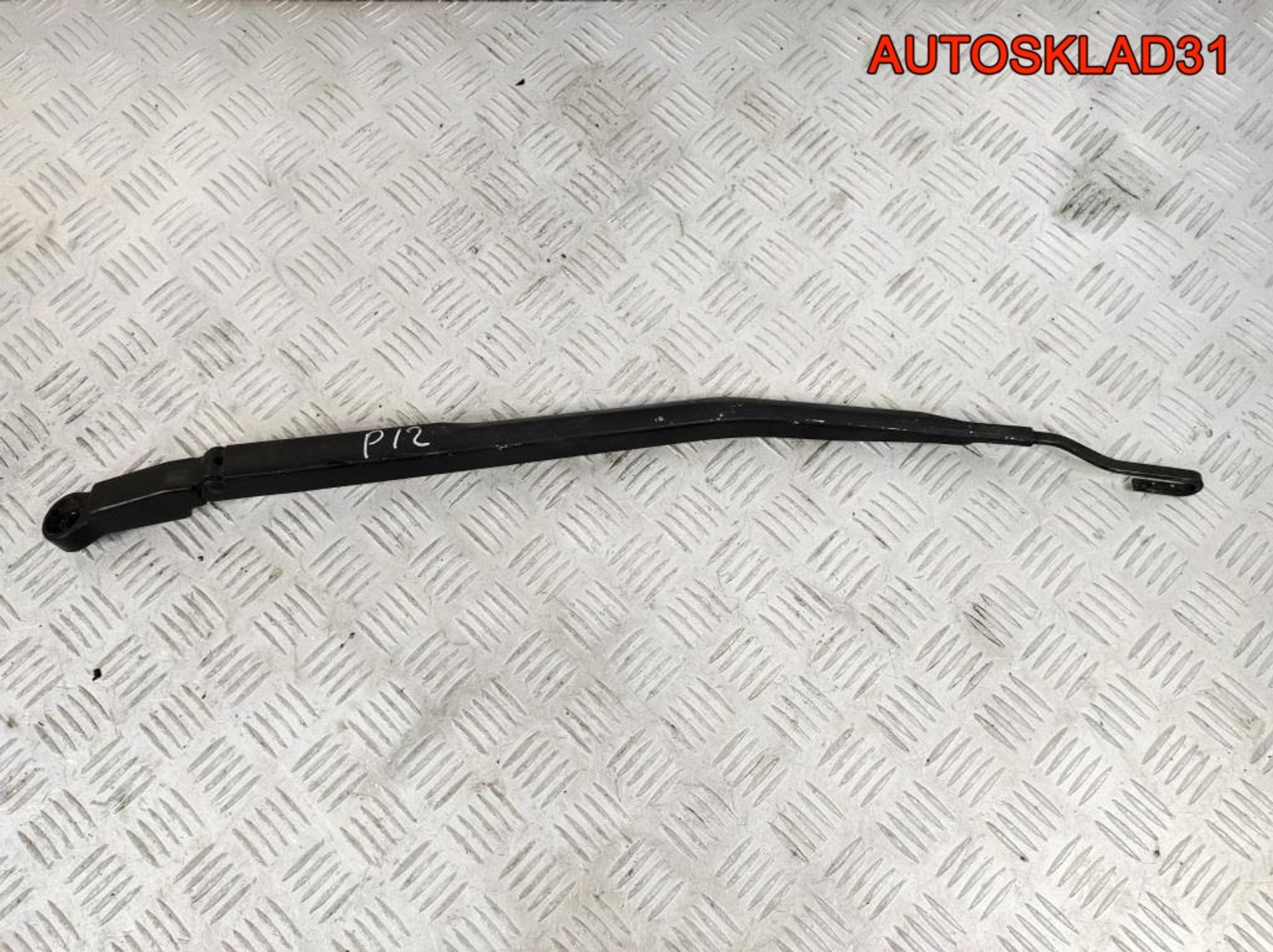 Дворник правый Nissan Primera P12 28886AU312, 900 рублей, Дубовое