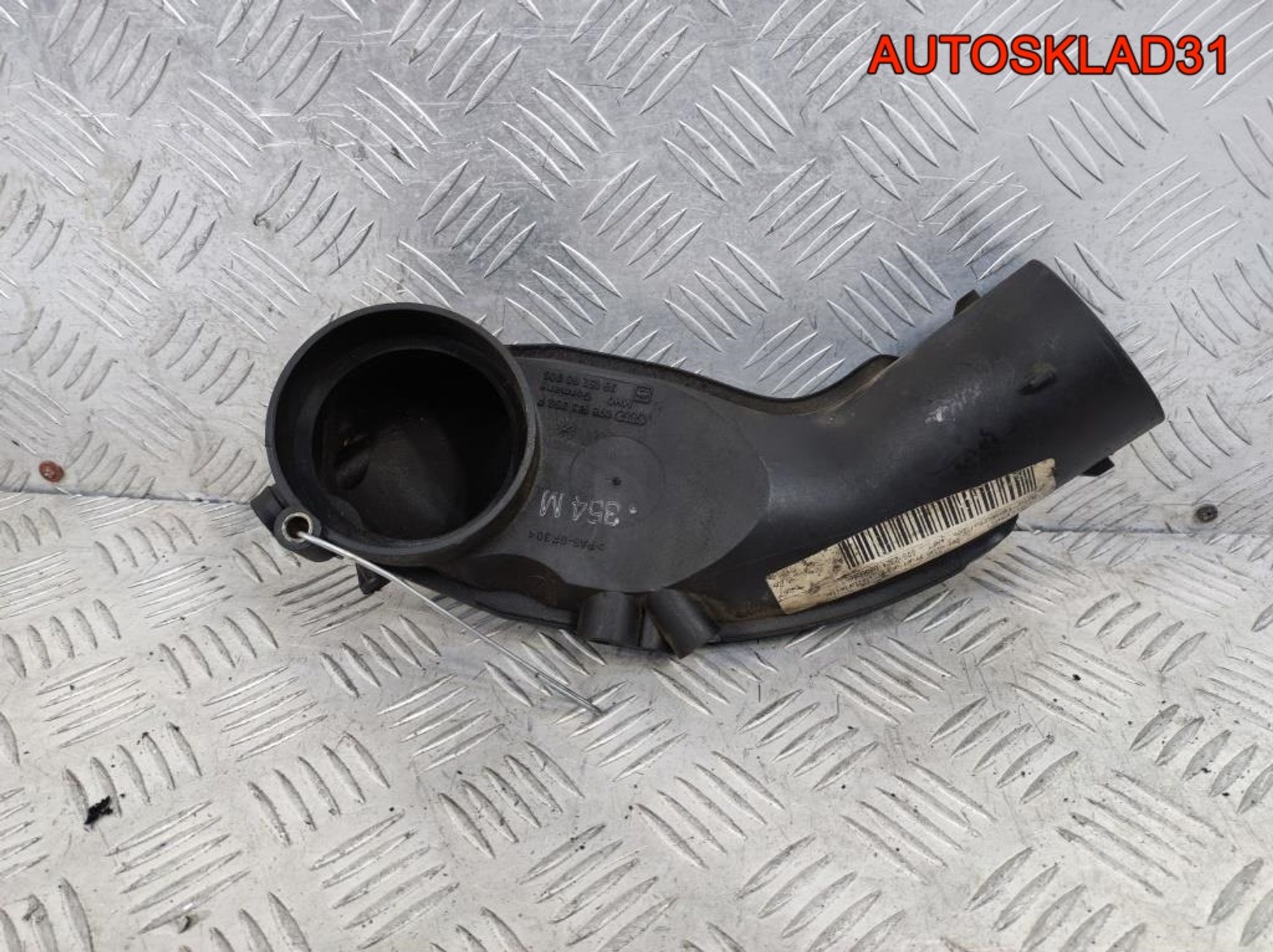 Воздуховод VW Passat B5 2,8 ACB 078133356F, 900 рублей, Дубовое