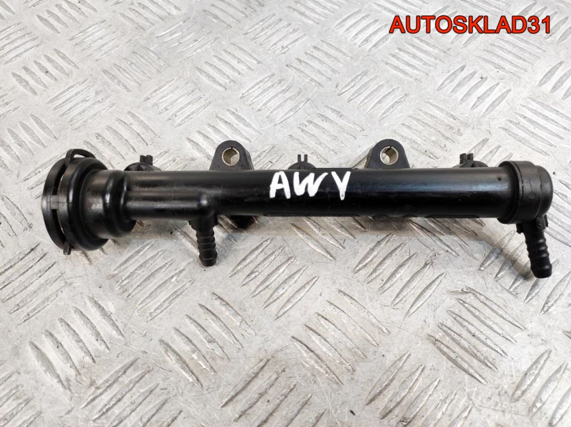 Рейка топливная VW Polo 4 1,2 AWY Бензин 03D133329A, 900 рублей, Дубовое