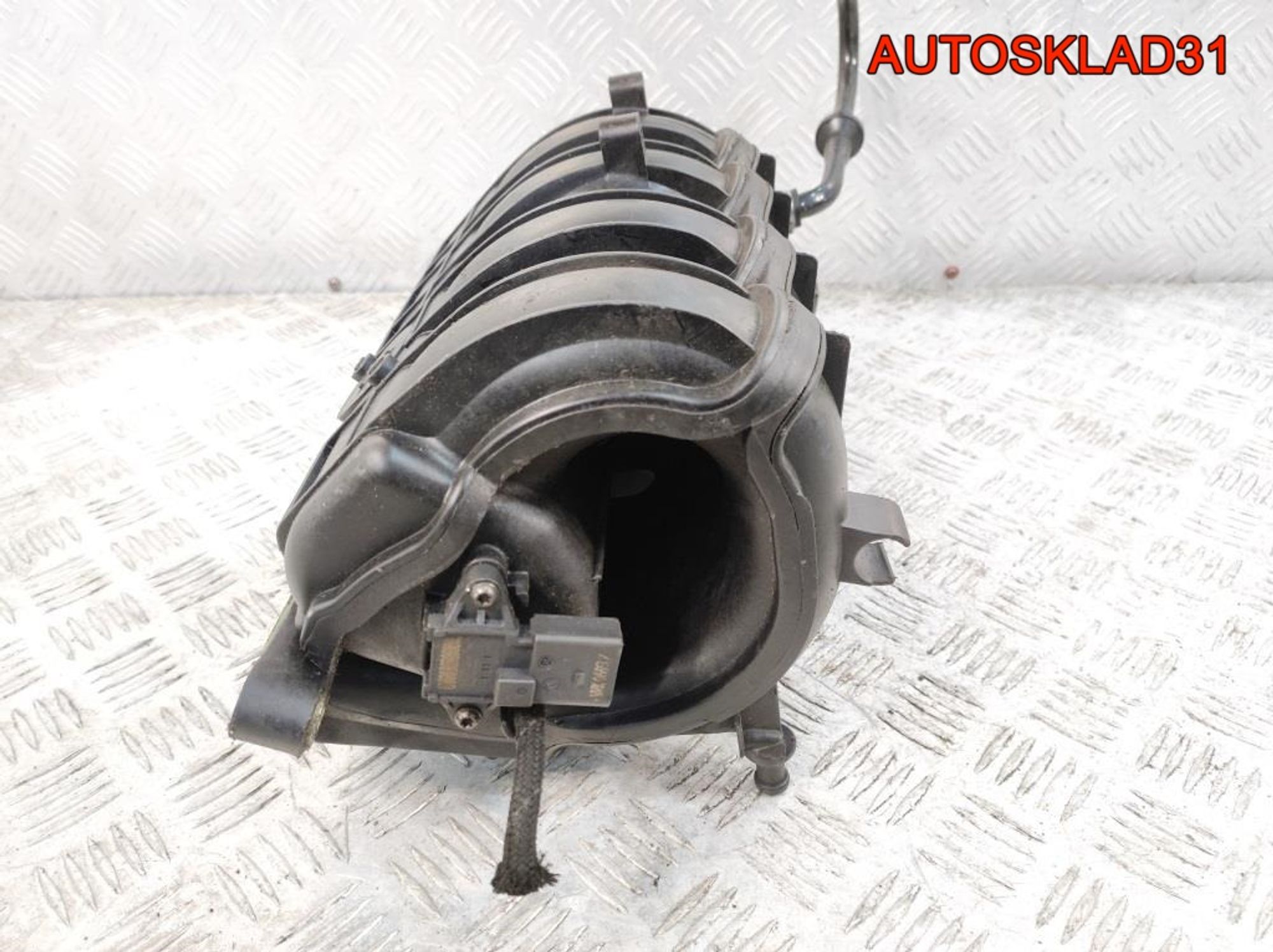 Коллектор впускной VW Golf 4 1.6 AZD 036129711DE, 1500 рублей, Дубовое