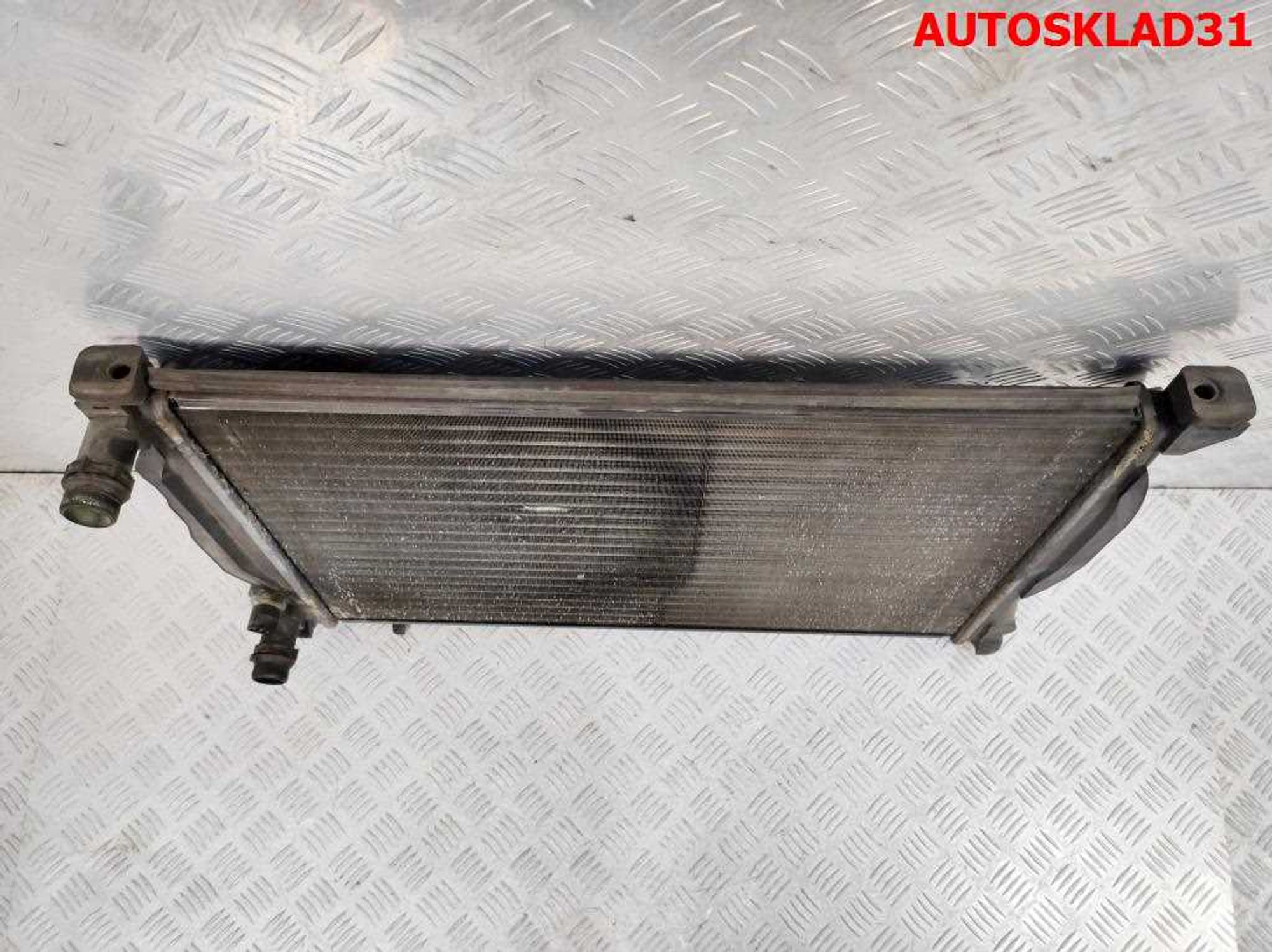 Радиатор основной Audi A4 B5 1,6 Бензин 8D0121251Q, 3000 рублей, Дубовое