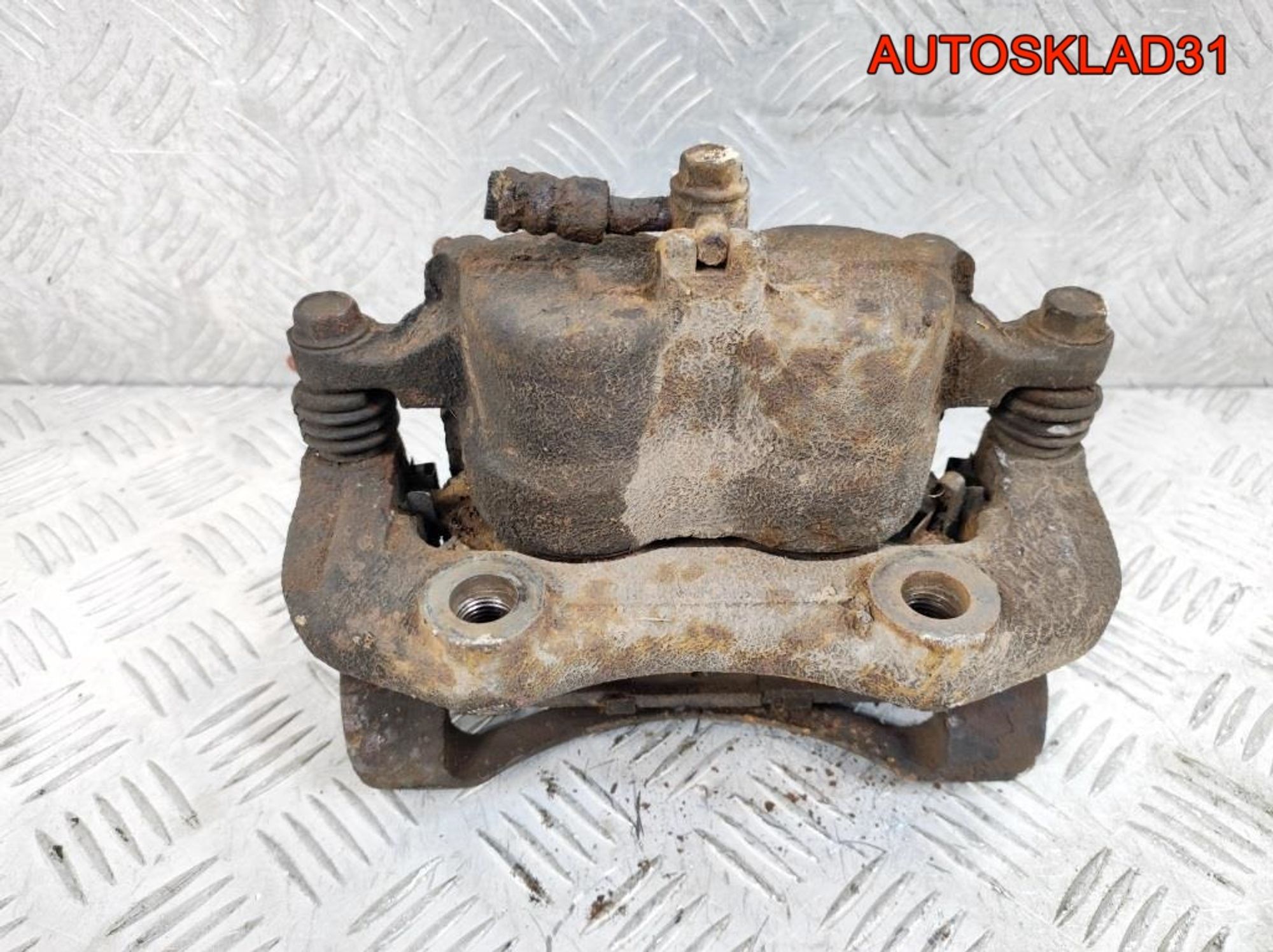 Суппорт тормозной передний левый Nissan X-Trail T30 410118H300, 2300 рублей, Дубовое