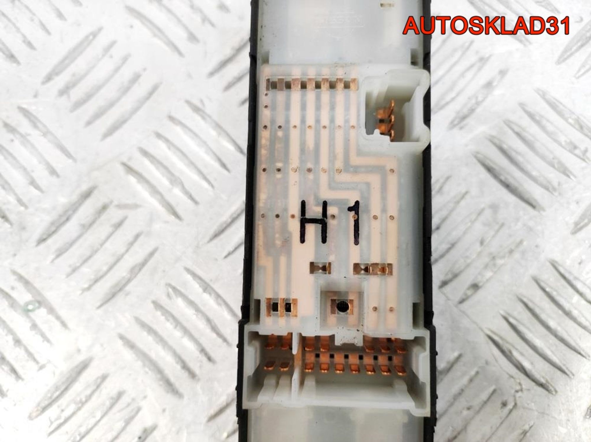 Блок управления стеклоподъемниками Nissan X-Trail, 4100 рублей, Дубовое