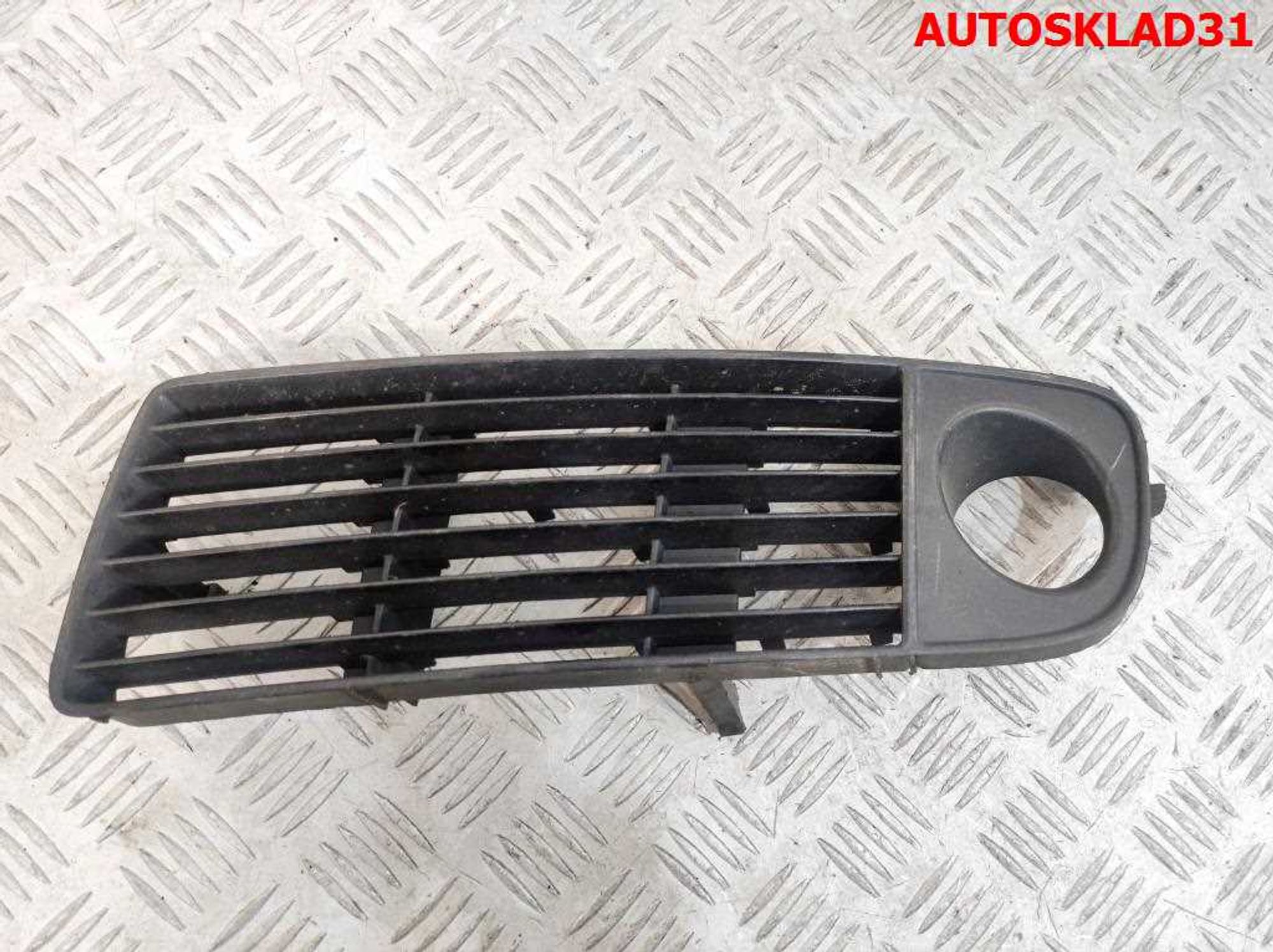 Решетка в бампер левая  Audi A6 C5 4B0807681G Дорест, 2500 рублей, Дубовое