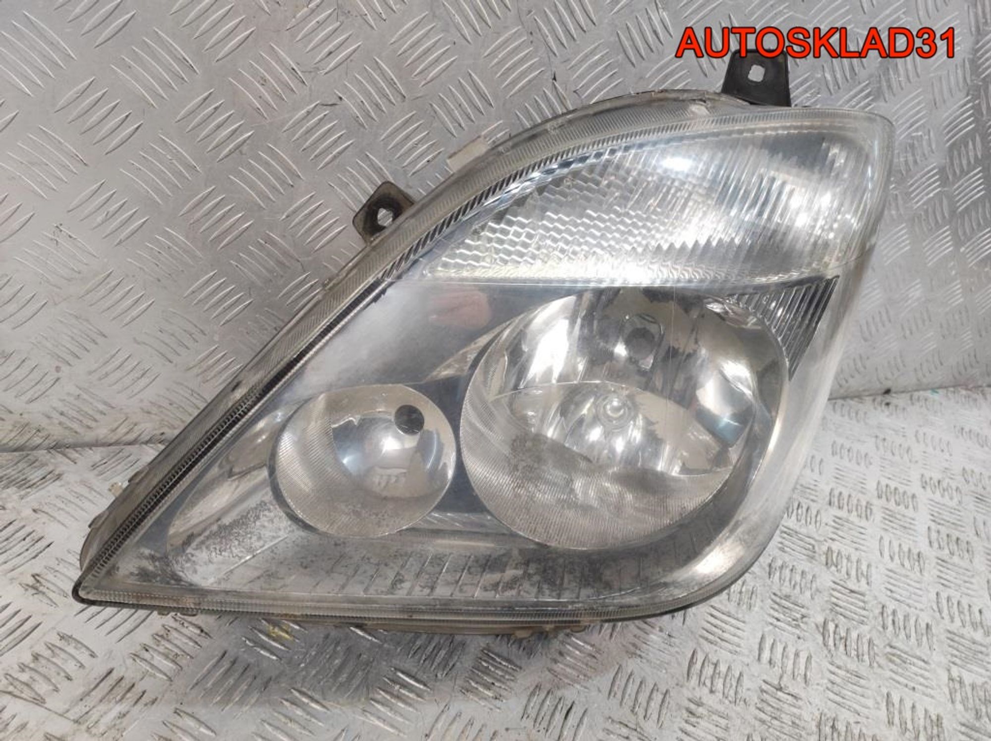 Фара левая Mercedes Benz Sprinter 906 A9068200161, 1800 рублей, Дубовое