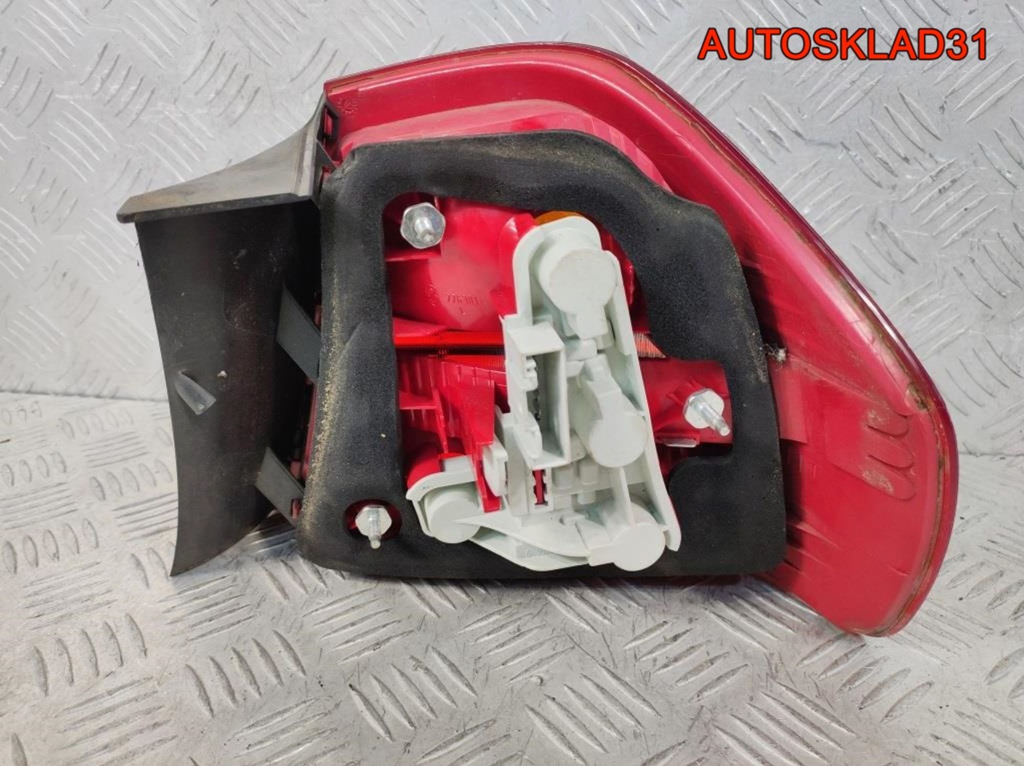 Фонарь задний левый BMW E90 63216937457 Седан, 5400 рублей, Дубовое