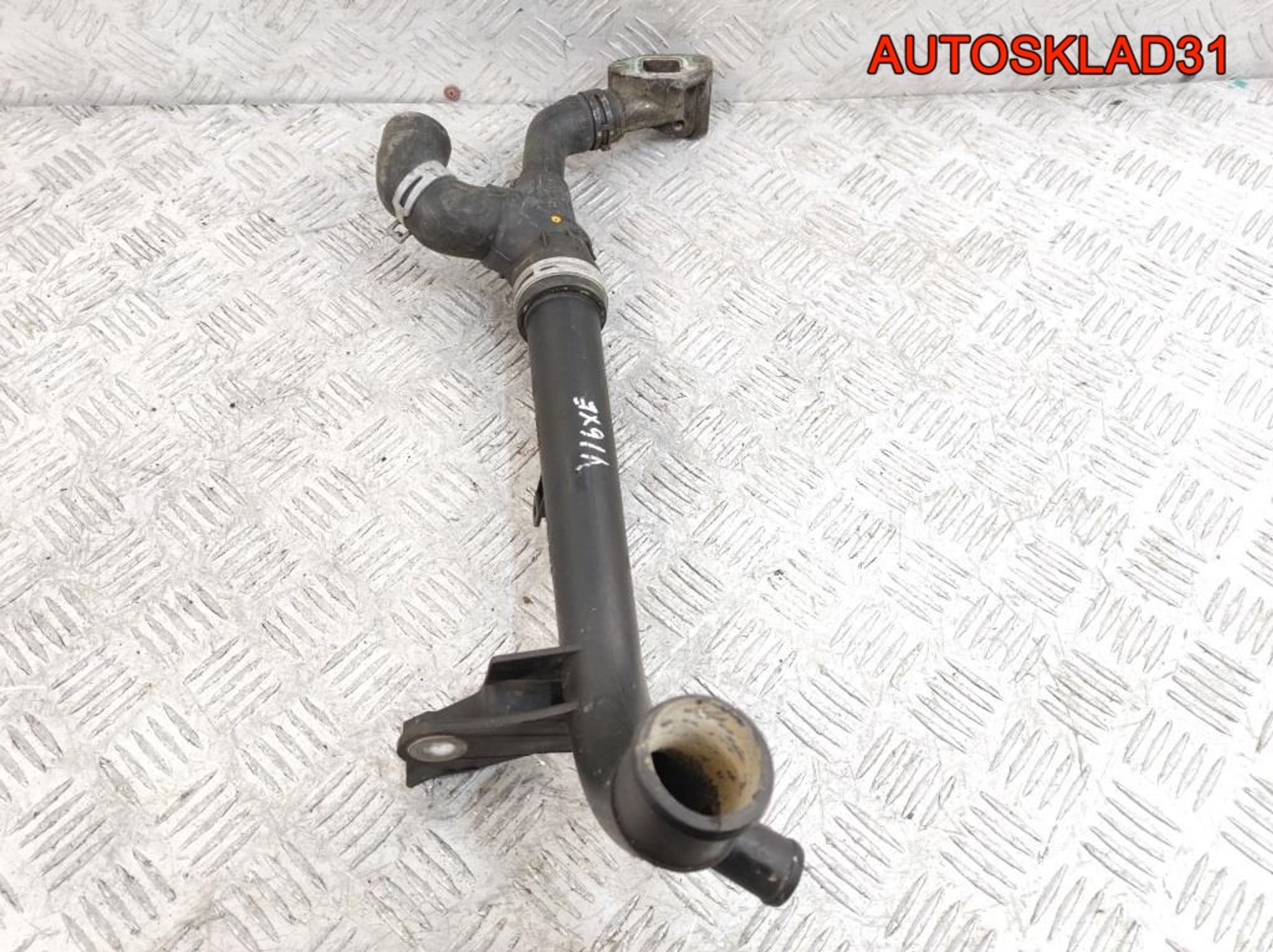 Трубка системы охлаждения Opel Vectra B 1.6 Y16XE Бензин 9128719, 2000 рублей, Дубовое