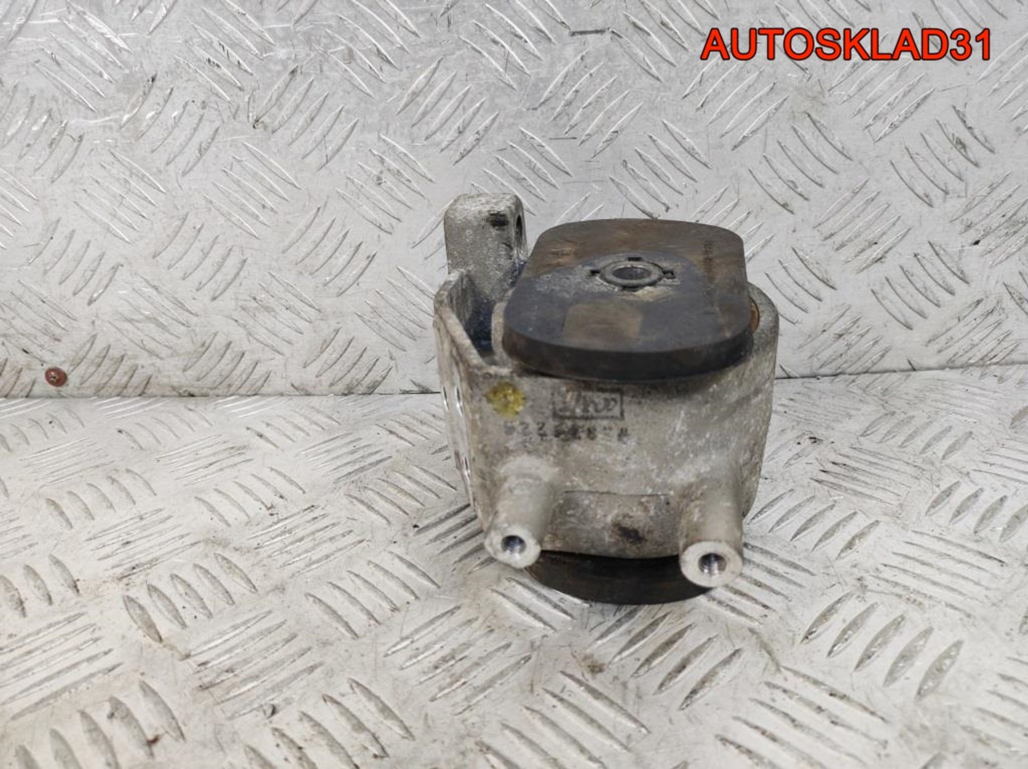 Опора двигателя левая Hyundai Getz 218351C250, 1300 рублей, Дубовое