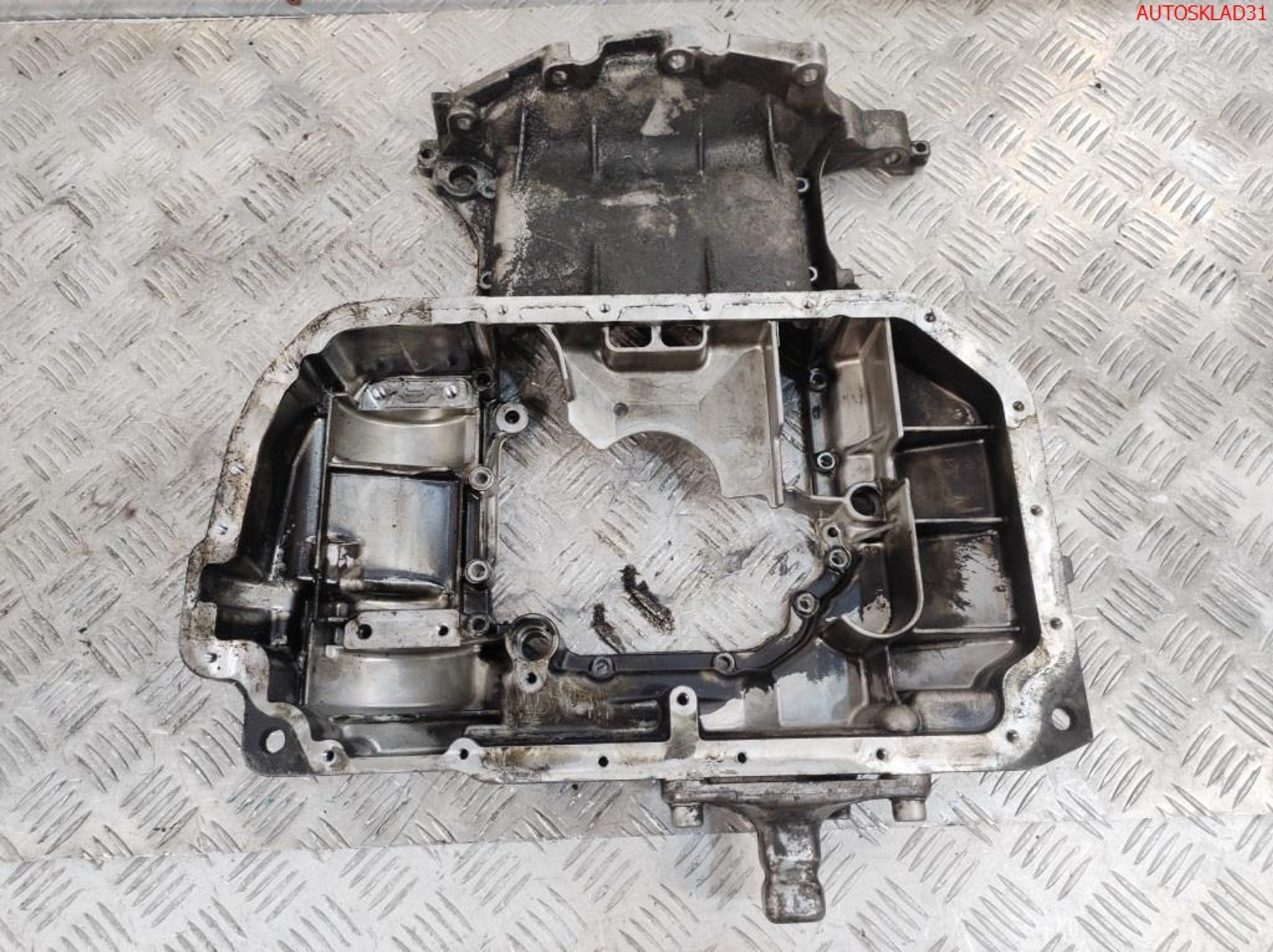 Поддон двигателя верхний Audi A6 C5 2,5 AKE 059103603M, 2000 рублей, Дубовое