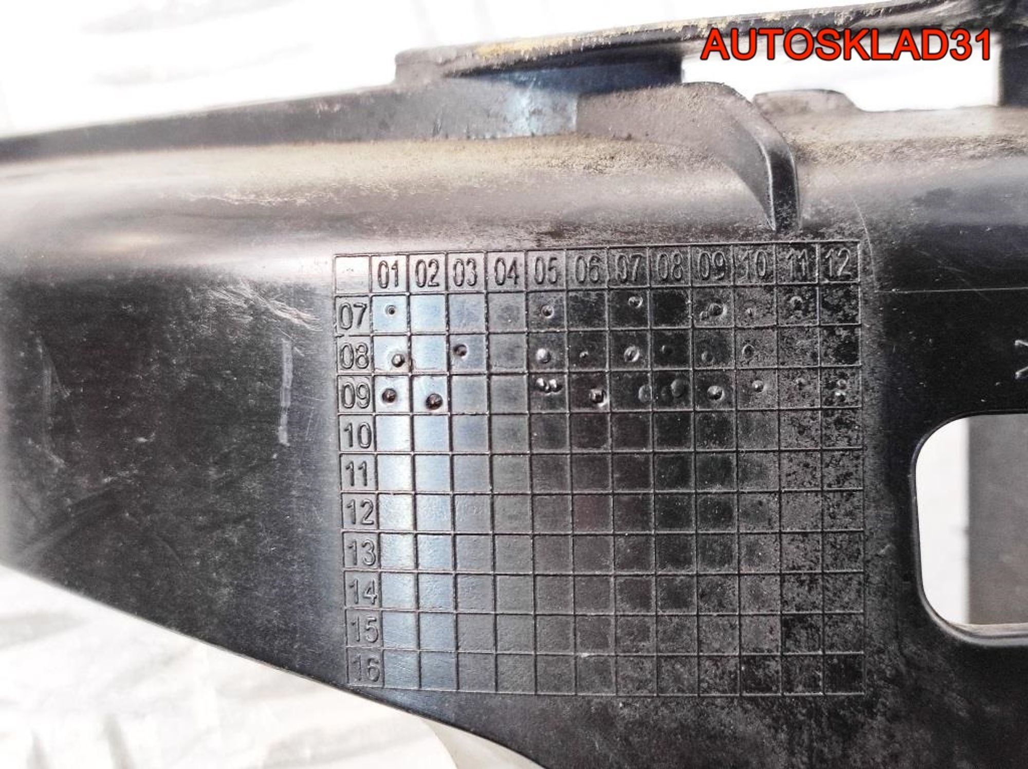 Кронштейн заднего бампера левый Mercedes GLK X204, 1000 рублей, Дубовое