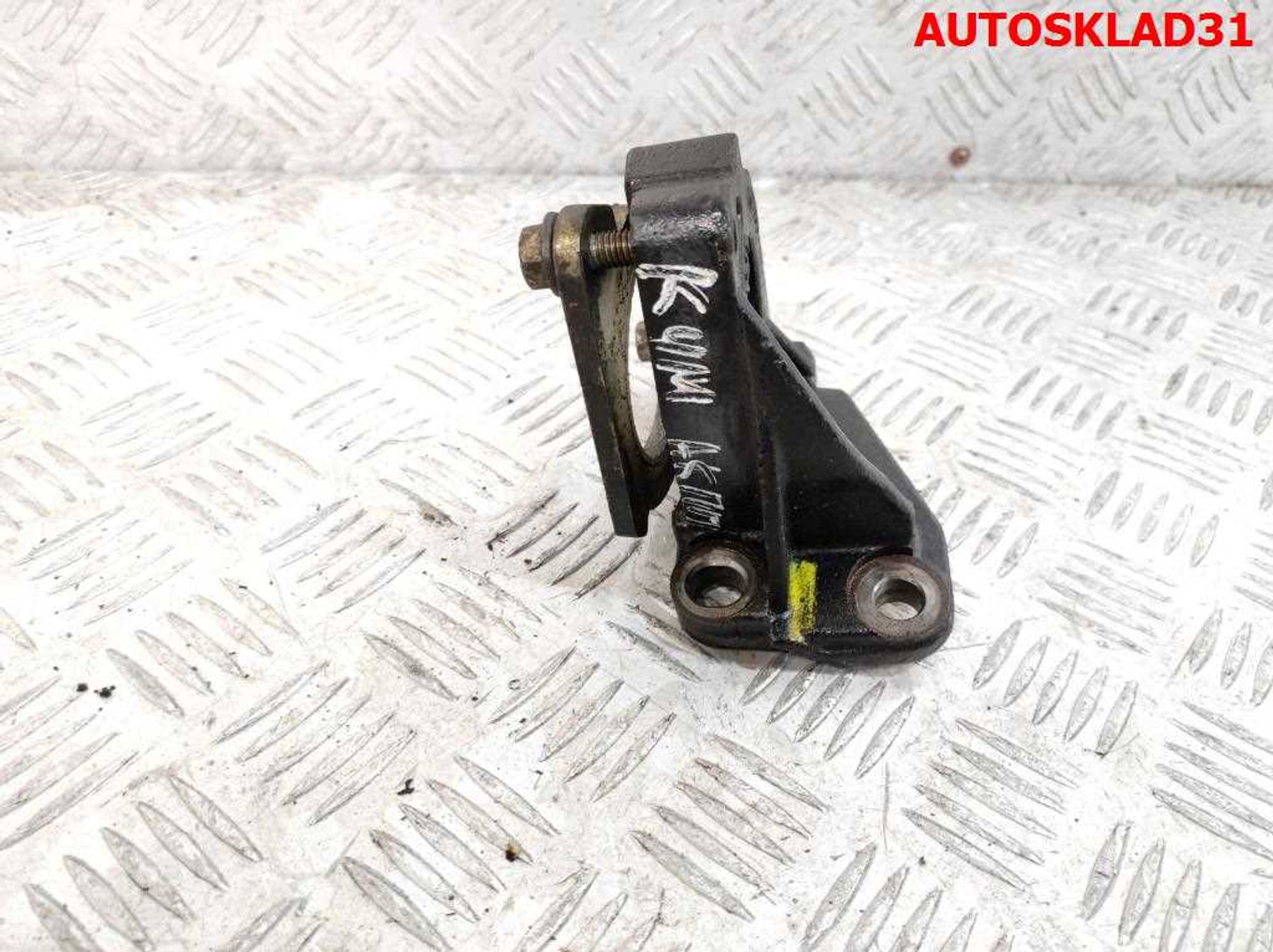Кронштейн промежуточного вала Renault Scenic 1 1,6 K4M АКПП 8200162769, 3500 рублей, Дубовое