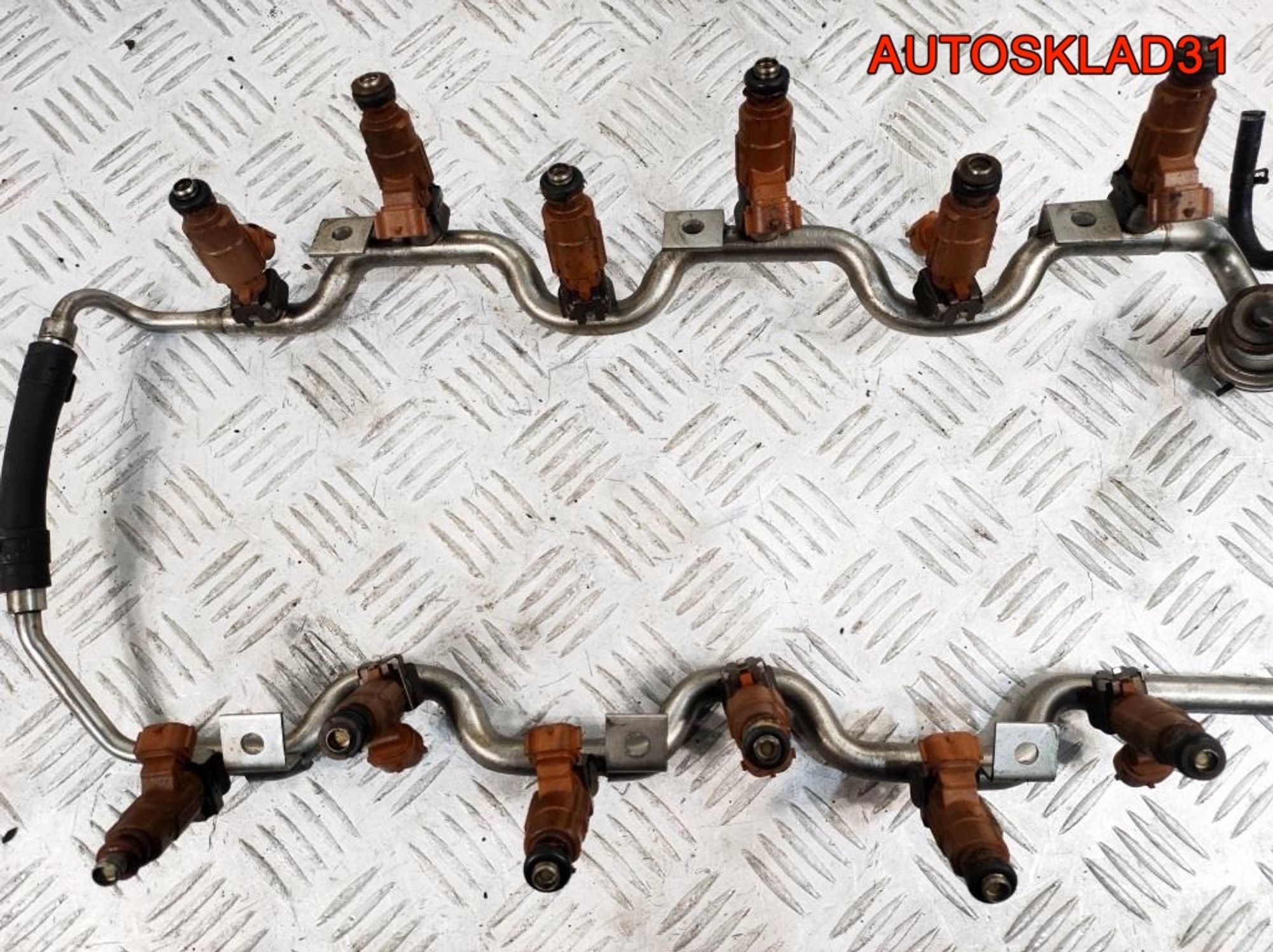 Форсунка топливная Audi A8 D3 6.0 BHT Бензин 07C906031C, 800 рублей, Дубовое