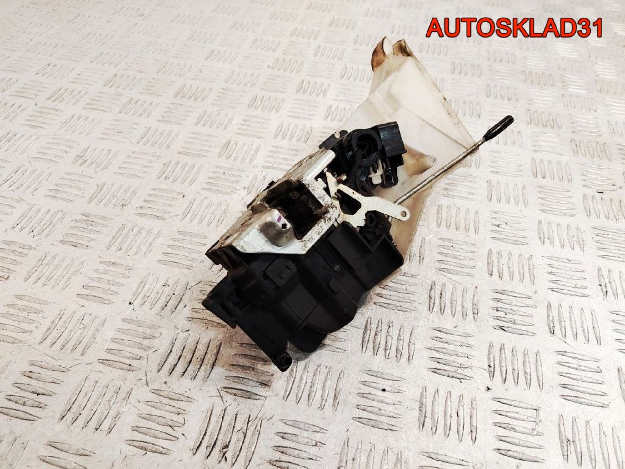 Замок двери передней левой Mercedes Benz W210 A2027203535, 2300 рублей, Дубовое