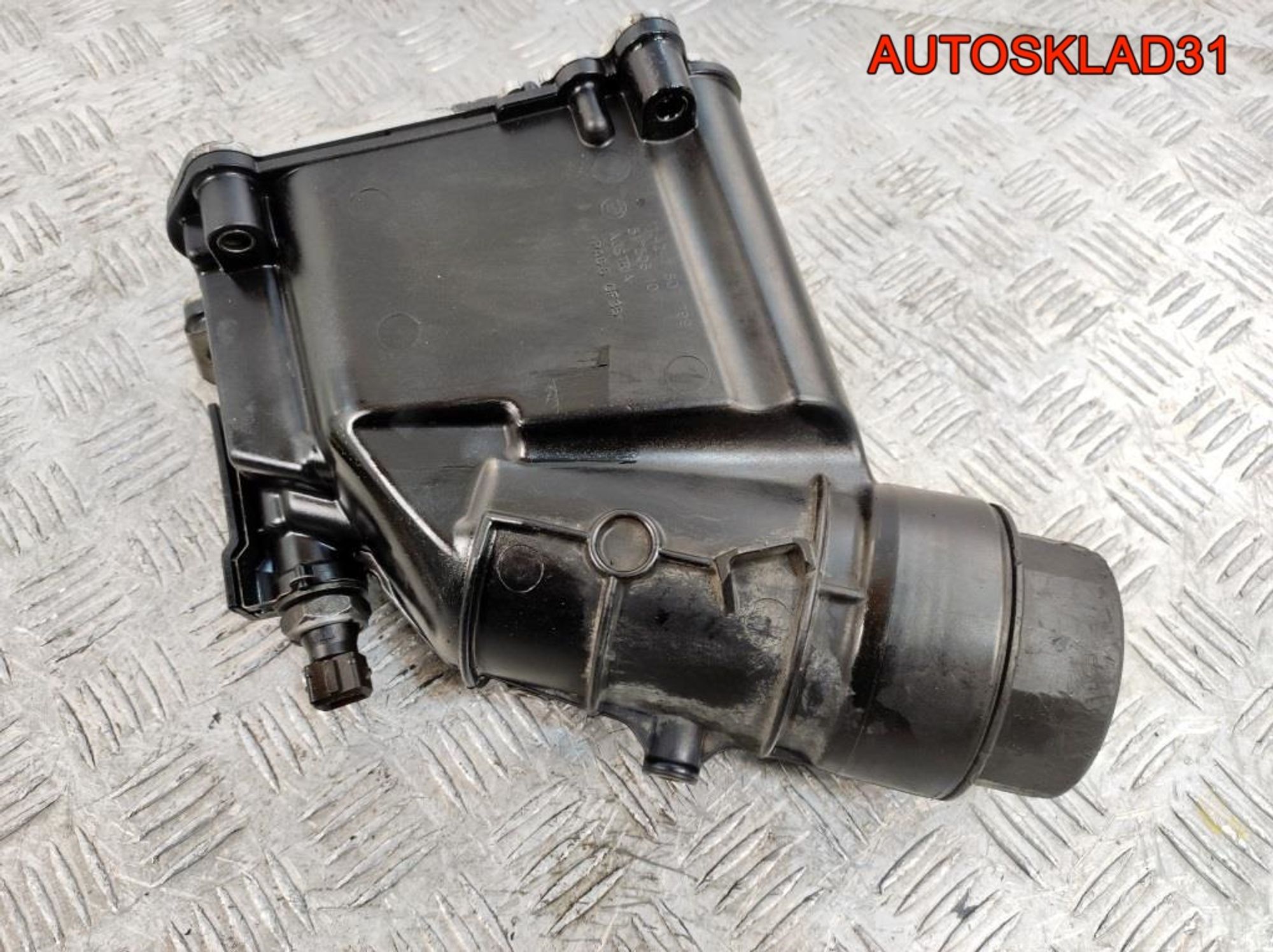 Корпус масляного фильтра BMW E90 2.0 N47D20A 11427807799, 1000 рублей, Дубовое