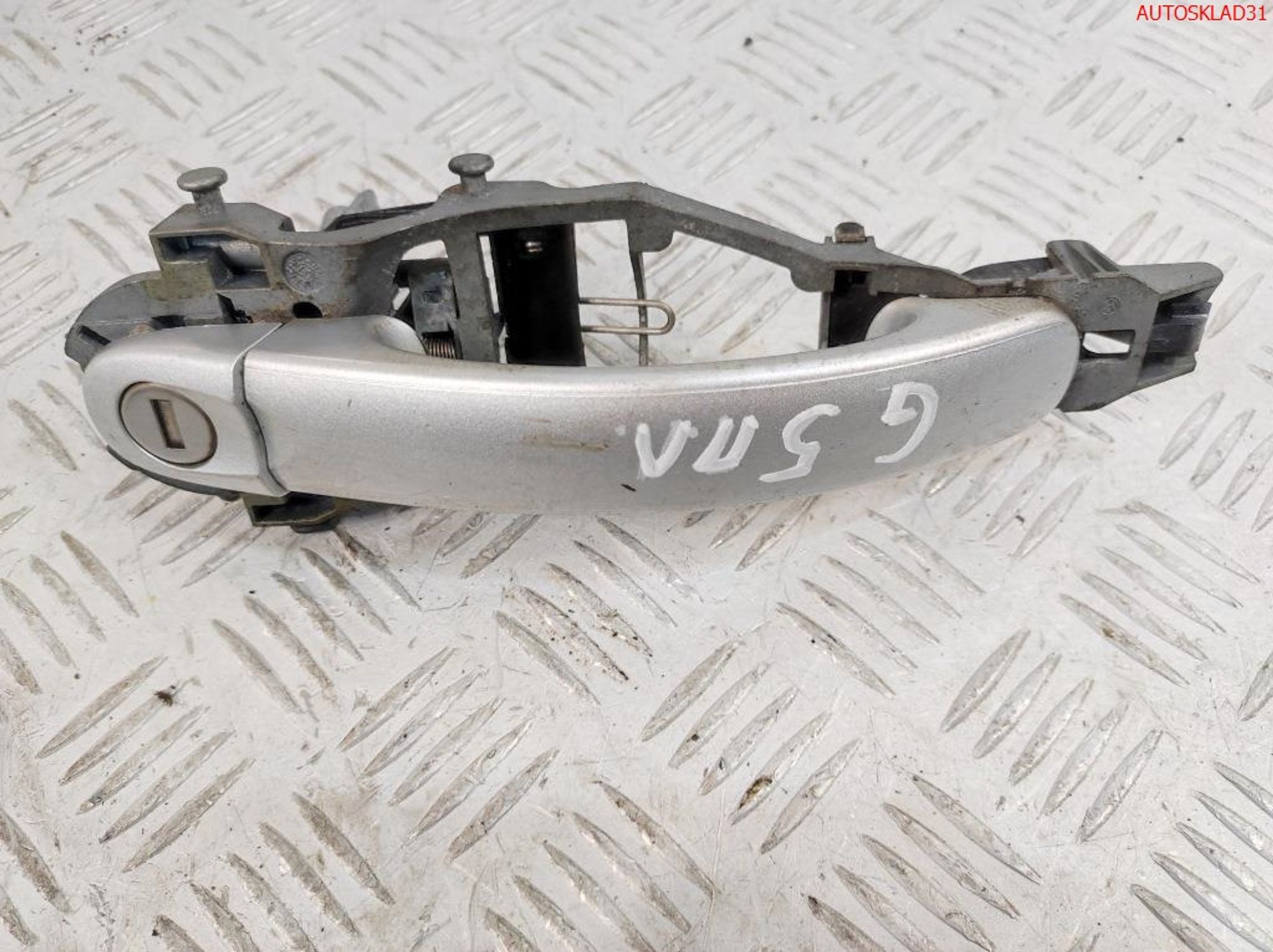 Ручка двери передняя левая VW Golf 5 1K0837885A, 2000 рублей, Дубовое