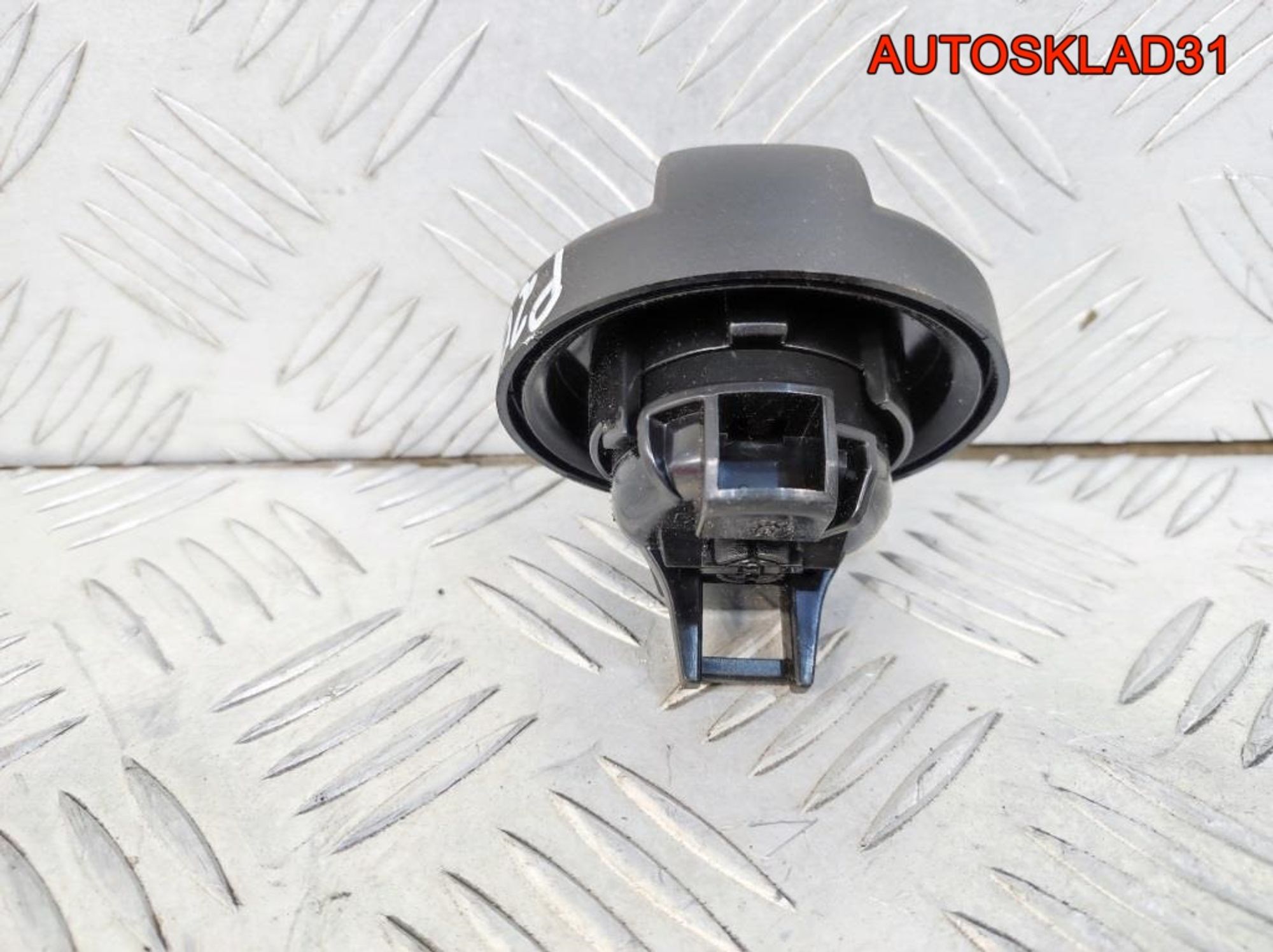 Крышка топливного бака Peugeot 208 1508G0, 900 рублей, Дубовое