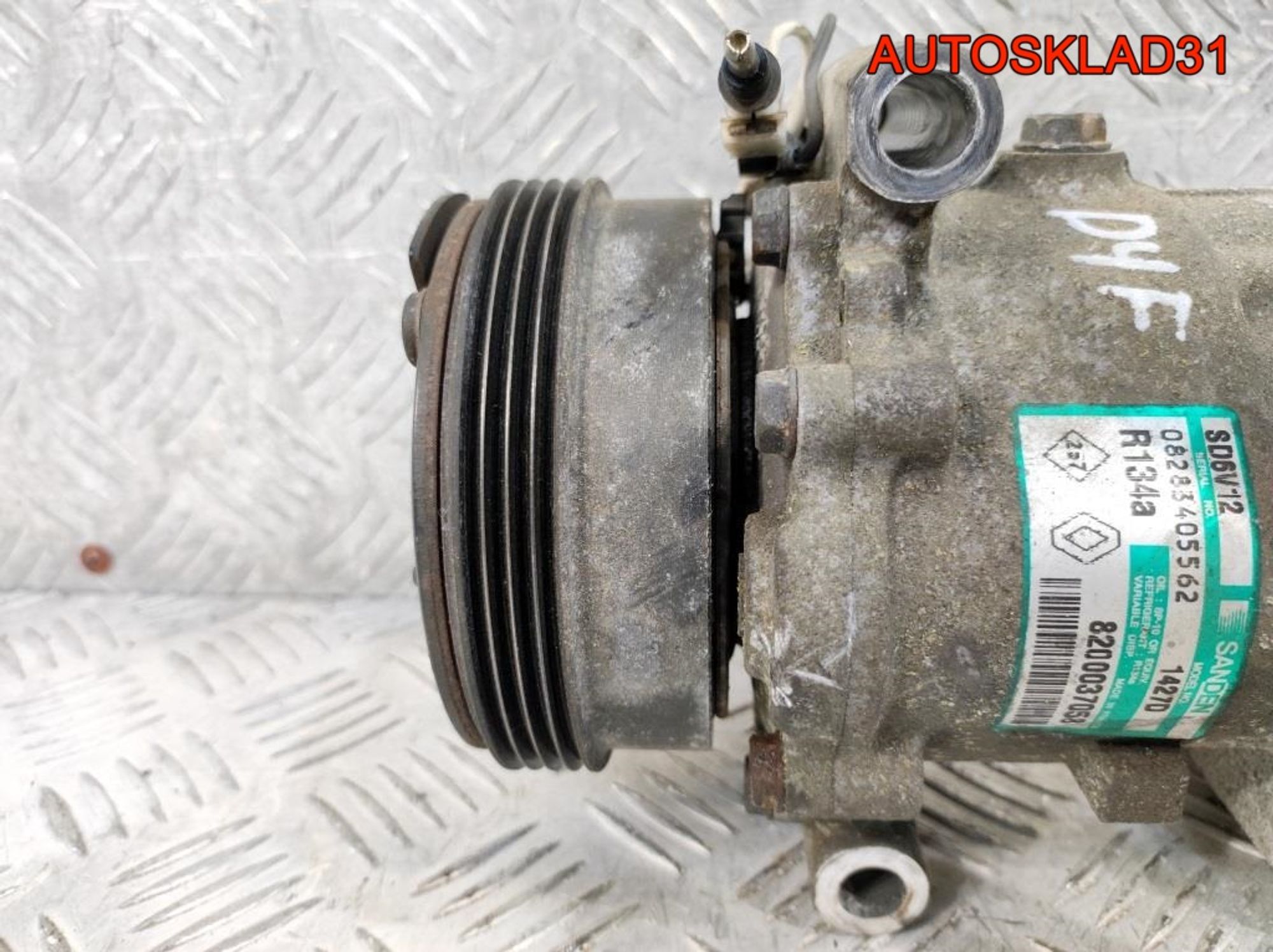 Компрессор кондиционера Renault Twingo 1,2 D4F 8200037058, 4500 рублей, Дубовое