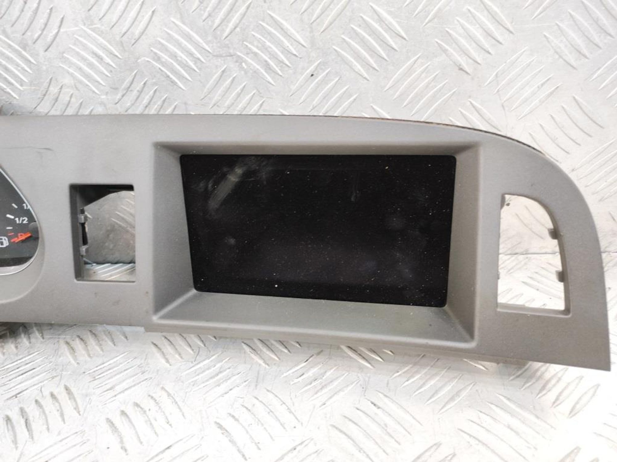 Панель приборов Audi A6 C6 Бензин 4F0920900M, 10800 рублей, Дубовое