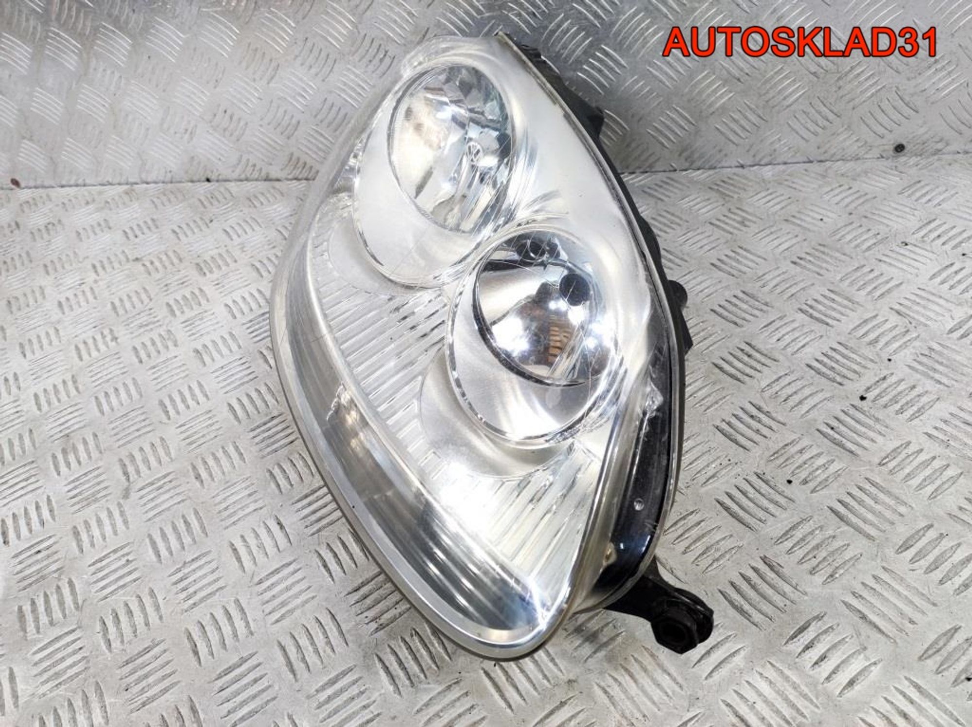 Фара правая Volkswagen Golf Mk5 1K6941006P, 5400 рублей, Дубовое