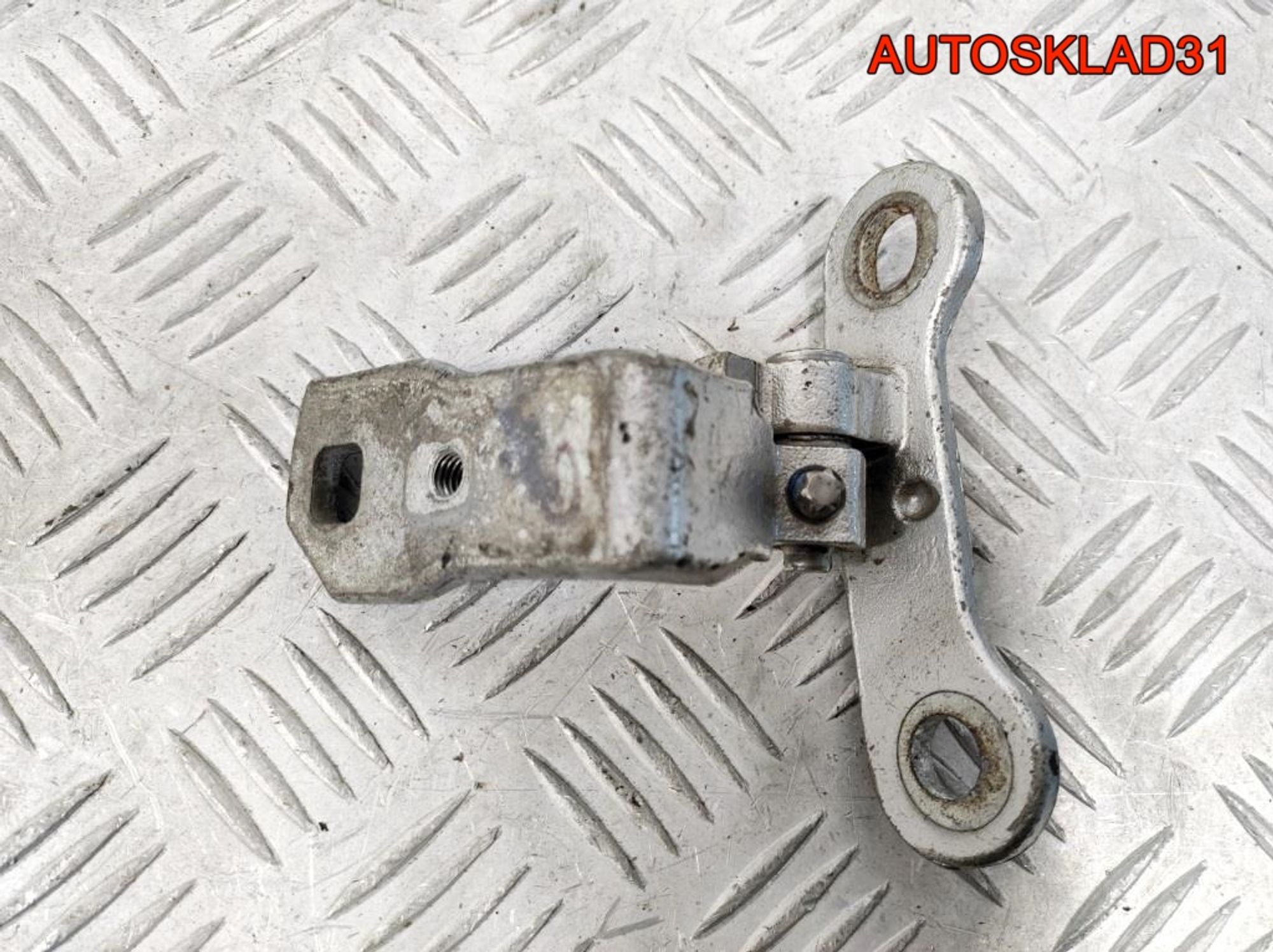 Петля двери задней правой нижняя Opel Vectra C, 500 рублей, Дубовое