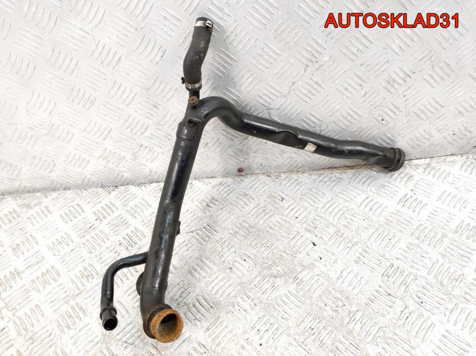 Трубка охлаждающей жидкости Audi A6 C5 2,4 ALF 078121070BB, 1000 рублей, Дубовое