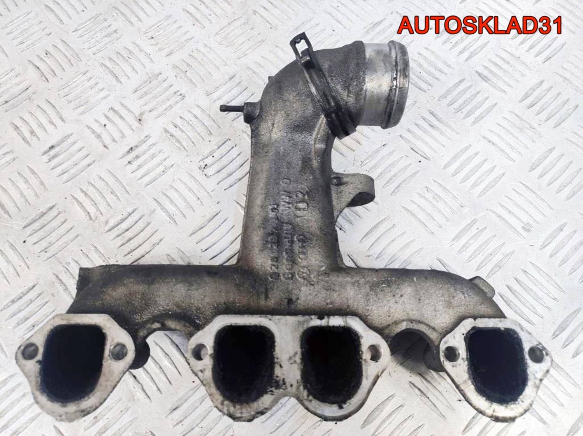 Коллектор впускной VW Golf 3 1,9 AHU 028129713N, 1300 рублей, Дубовое