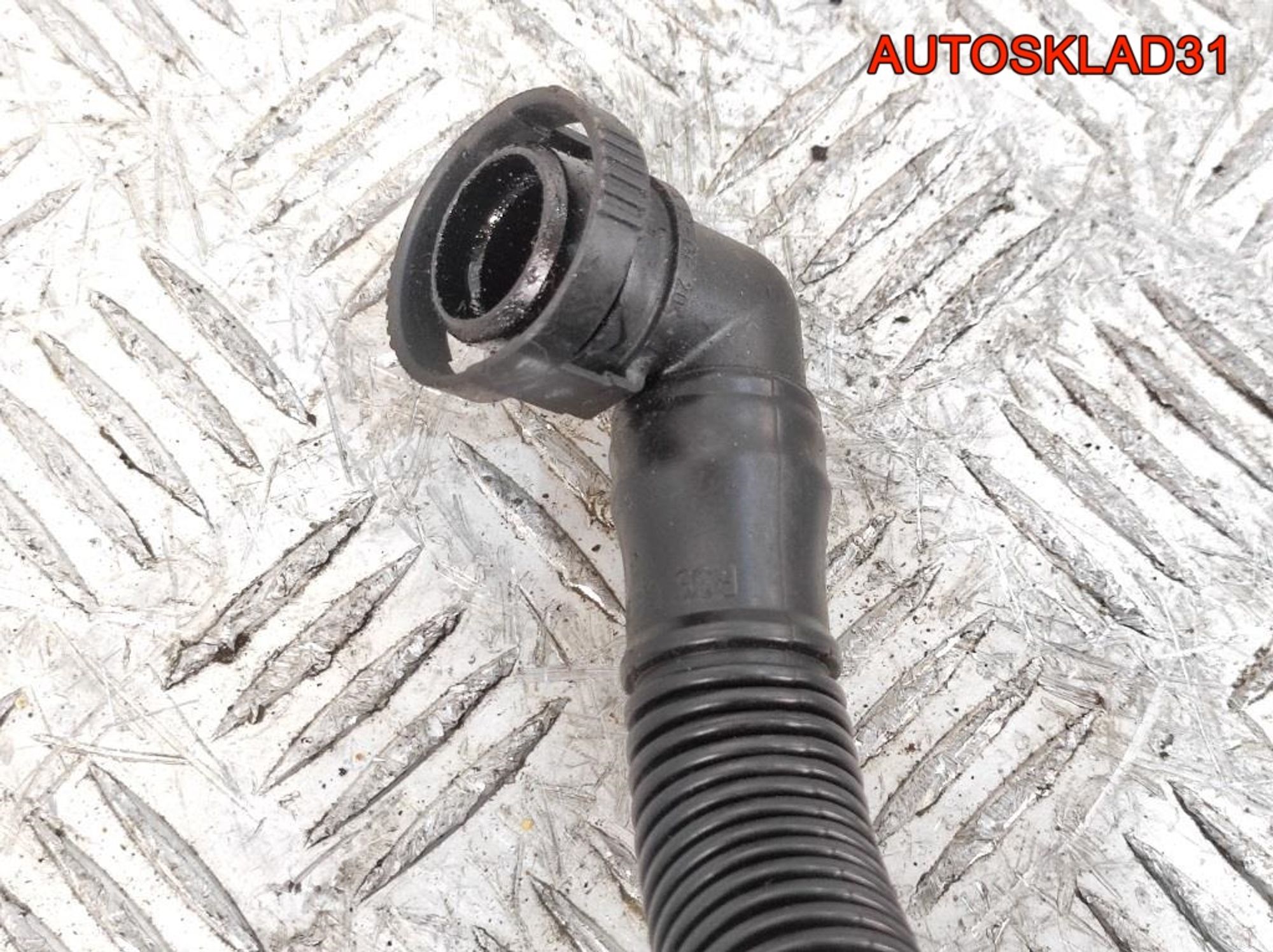 Трубка картерных газов Audi A4 B6 2,0 Бензин 06F103235, 1000 рублей, Дубовое