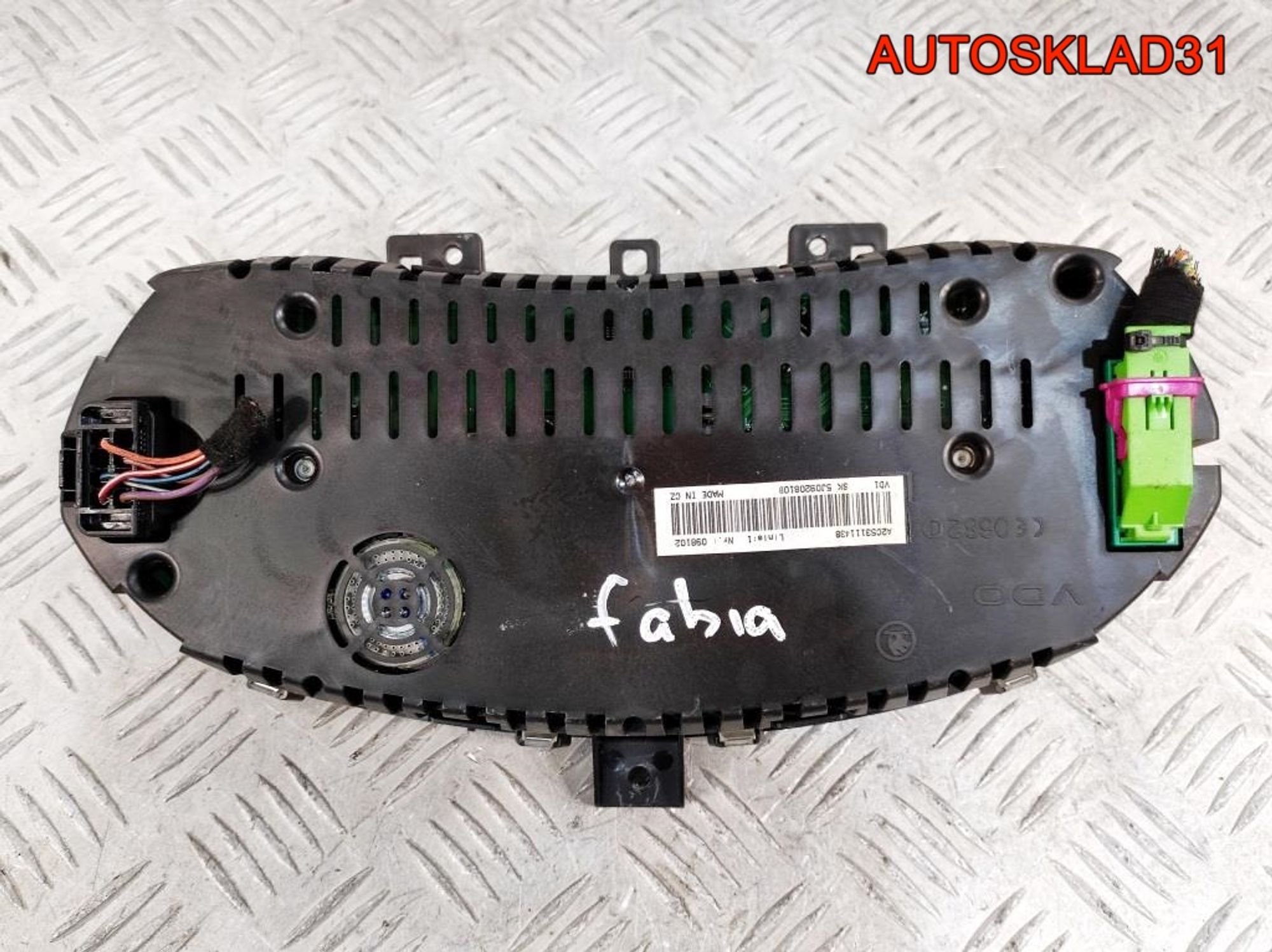 Панель приборов Skoda Fabia 1,2 бензин 5J0920810B, 4100 рублей, Дубовое