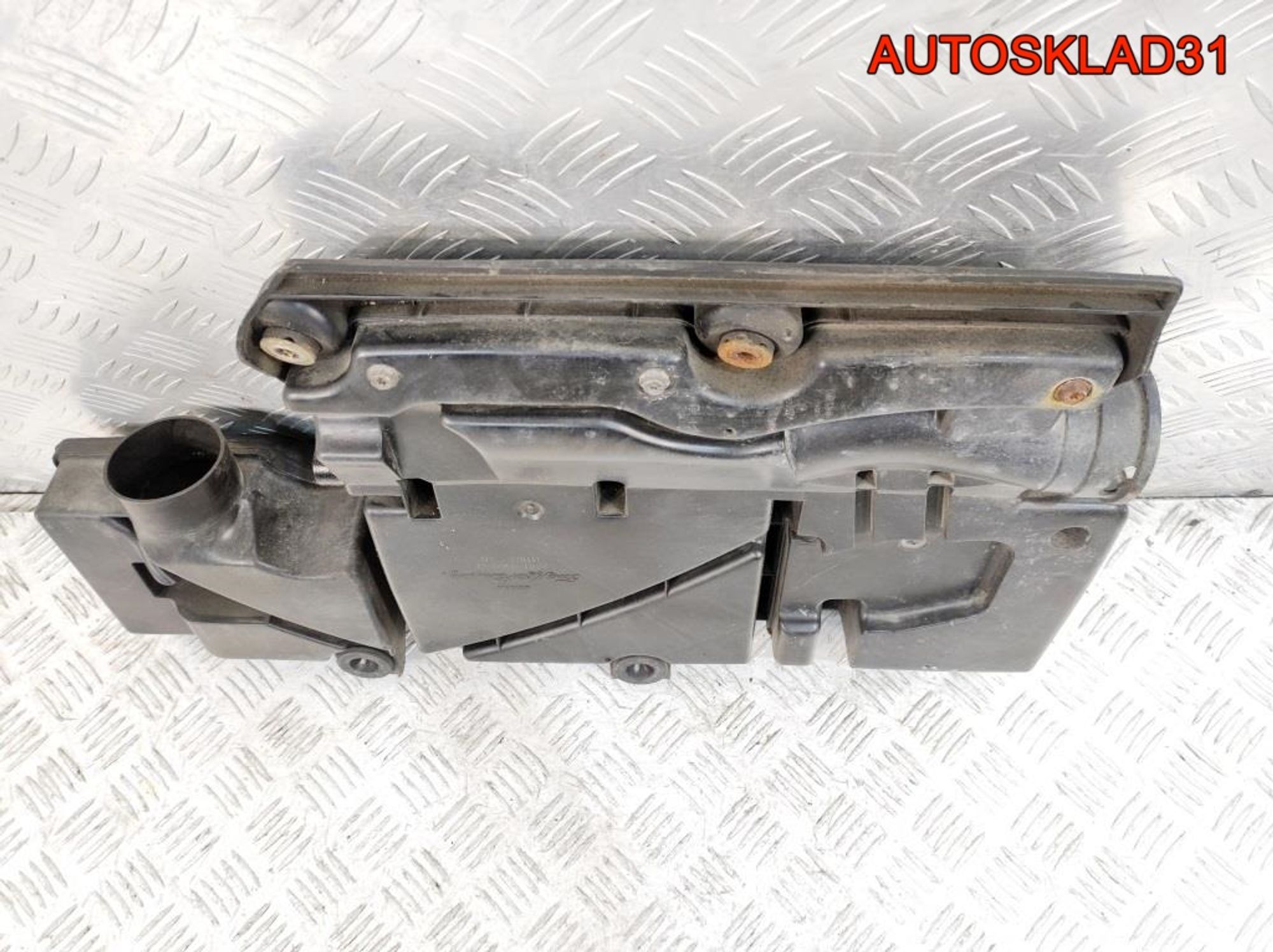 Корпус воздушного фильтра Ford Fusion 1,4 FXJA 2S619600CE, 2000 рублей, Дубовое