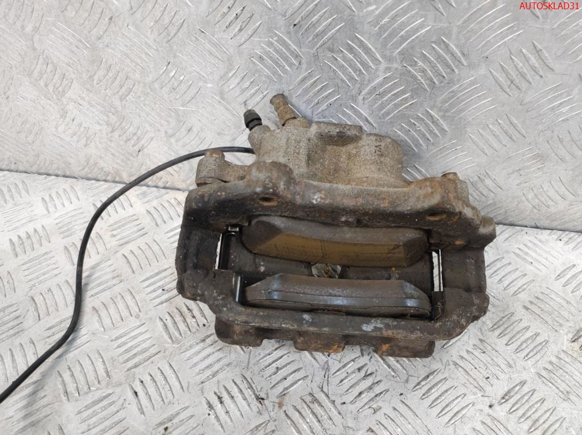 Суппорт тормозной передний правый Mercedes GLK 2,2 651.912, 2500 рублей, Дубовое